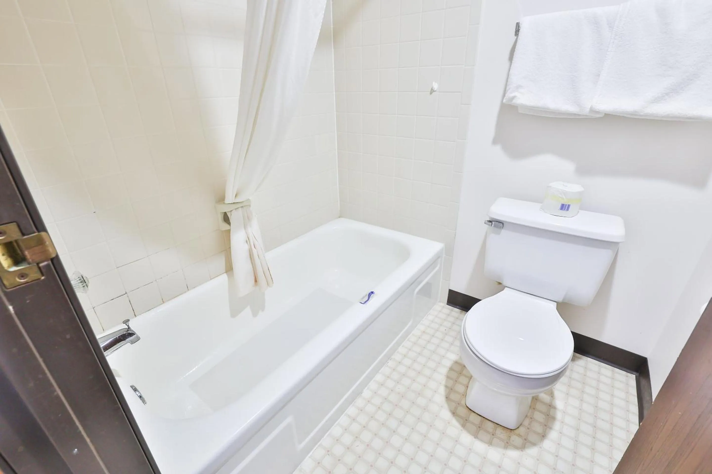 Bathroom in OYO Hotel Pipestone MN, Canterbury Park