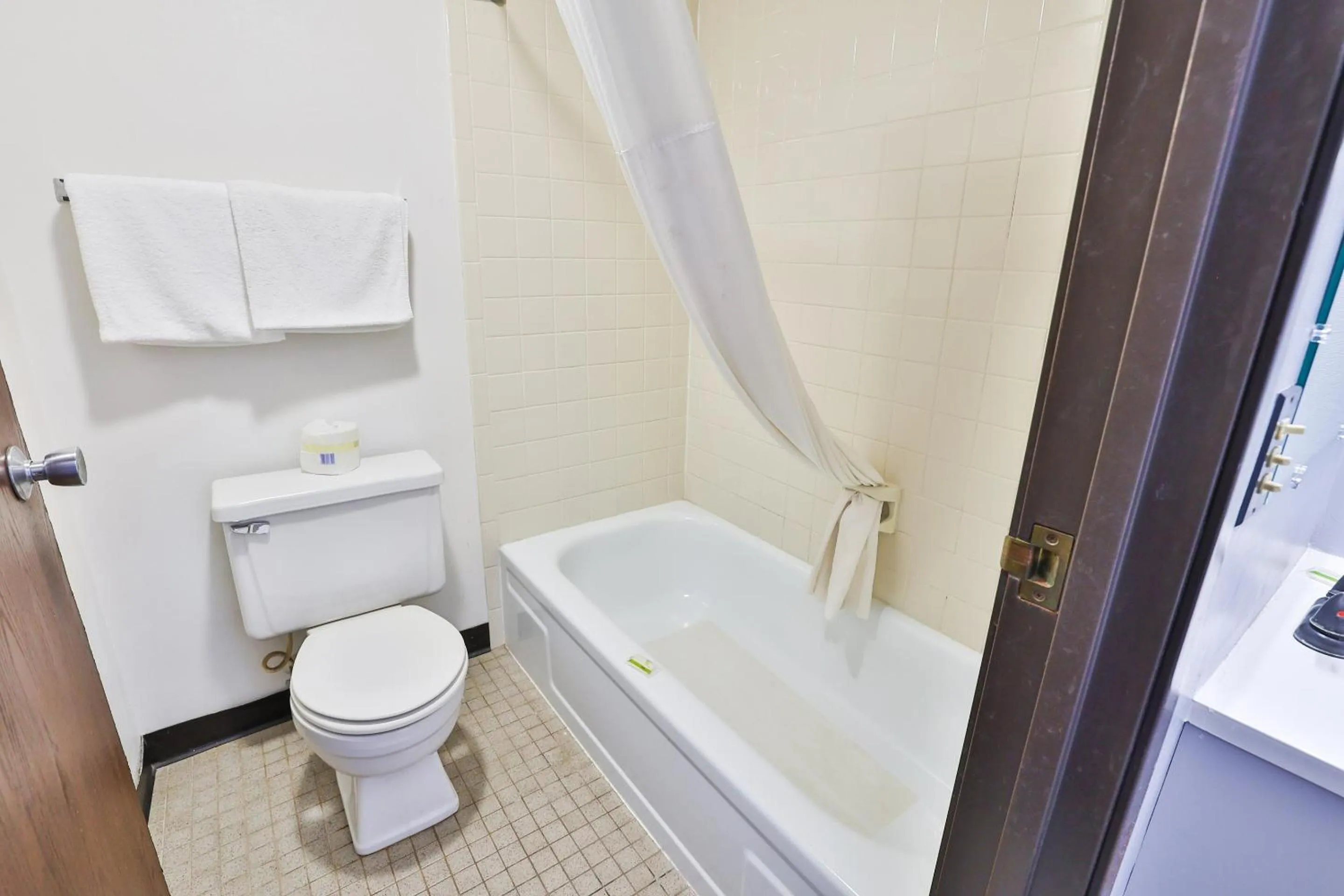 Bathroom in OYO Hotel Pipestone MN, Canterbury Park