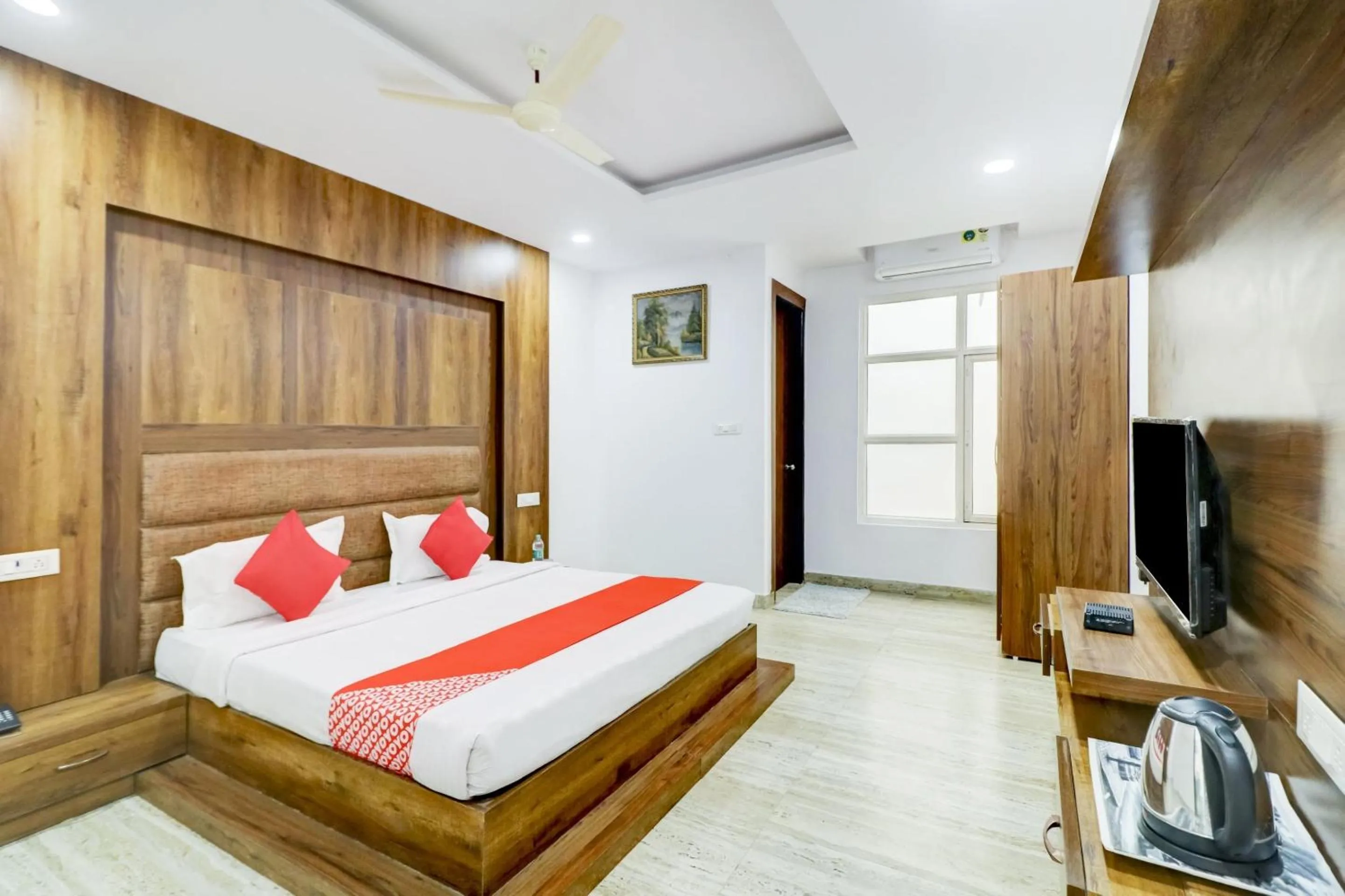 Bedroom, Bed in Hotel O Ratan Pacific Hotel And Party Hall