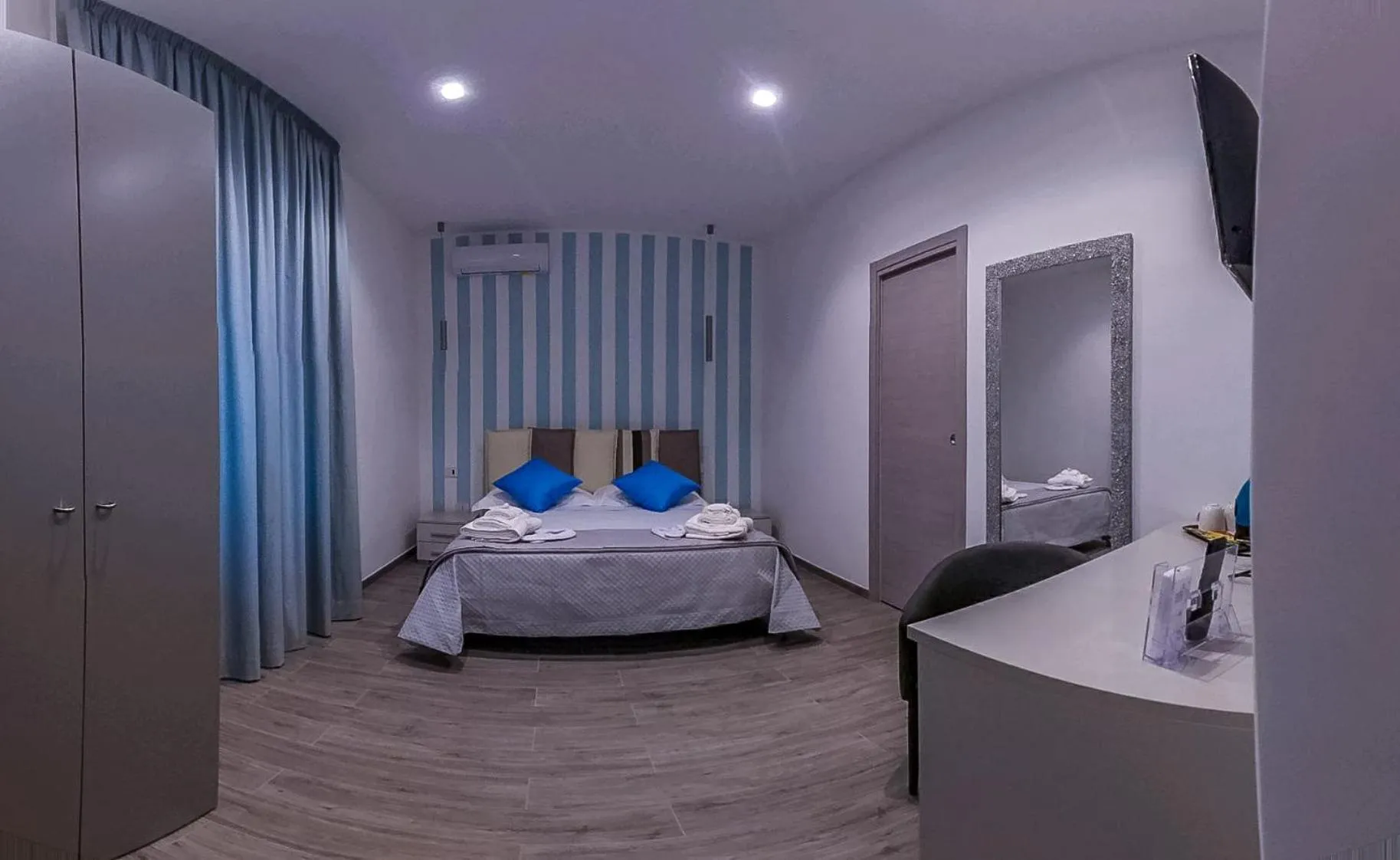 Photo of the whole room, Bed in Le Origini Rooms&Suite