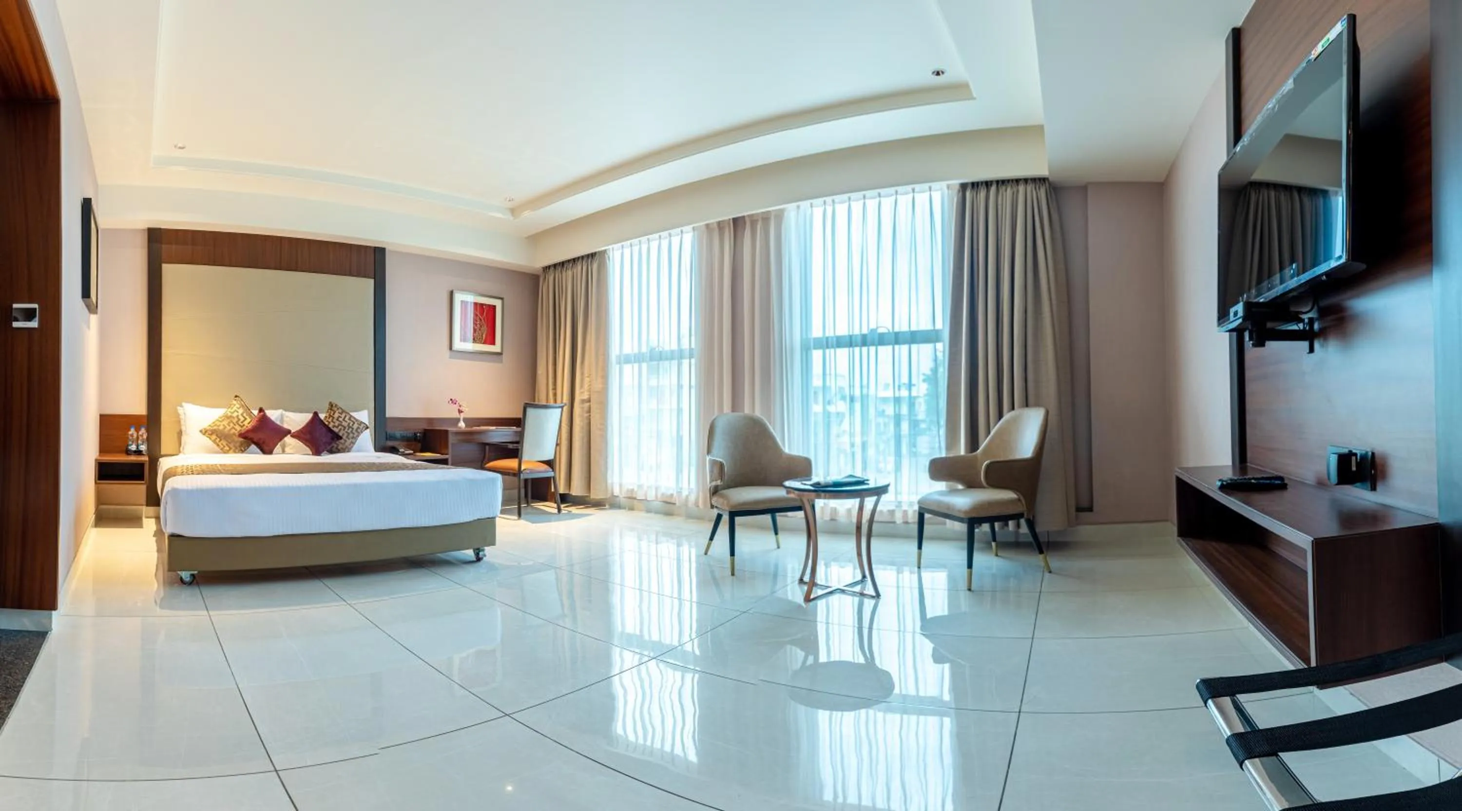 Bedroom, Bed in Hotel M Pro Palace Mysore - 12 Minutes to Mysore Palace