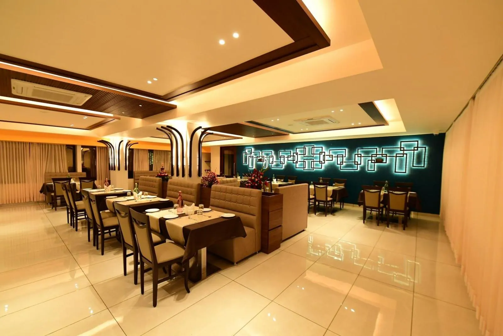 Restaurant/places to eat in Hotel M Pro Palace Mysore - 12 Minutes to Mysore Palace