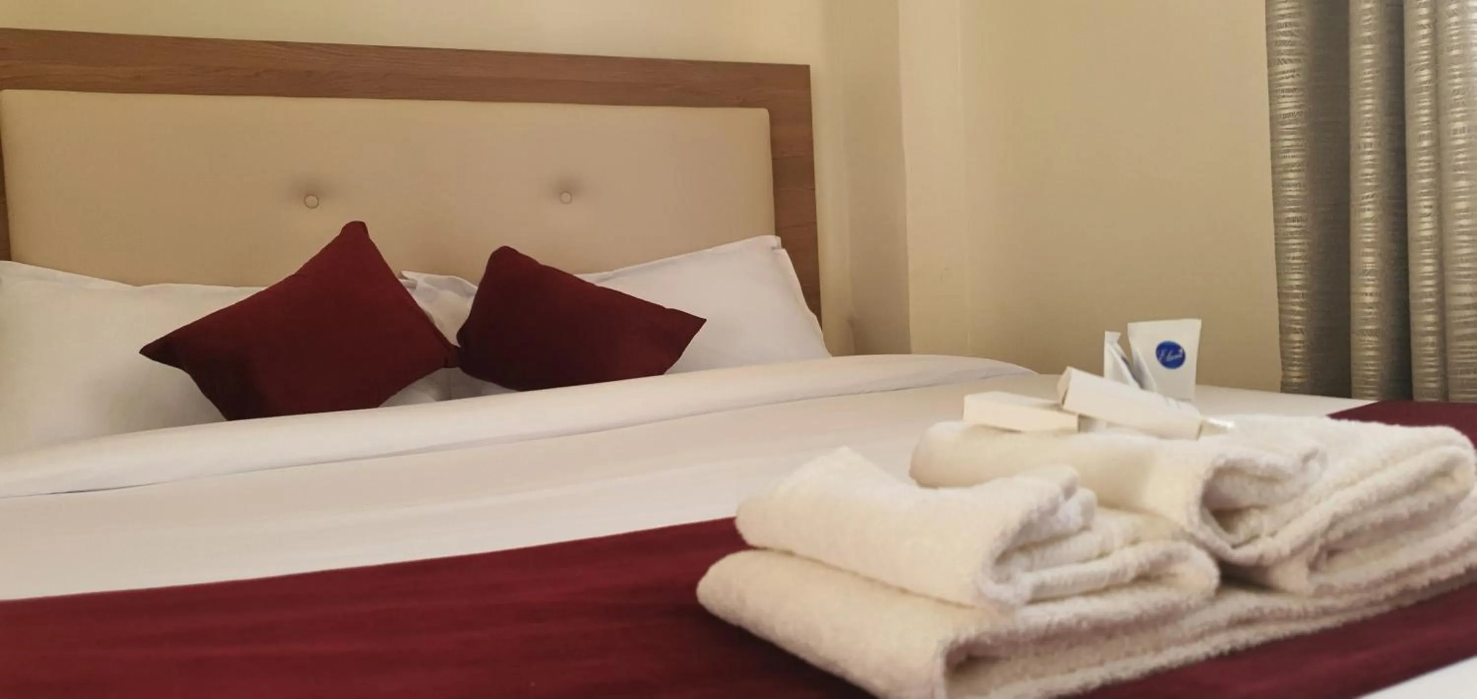 Bed in Walabi Mara Hotel