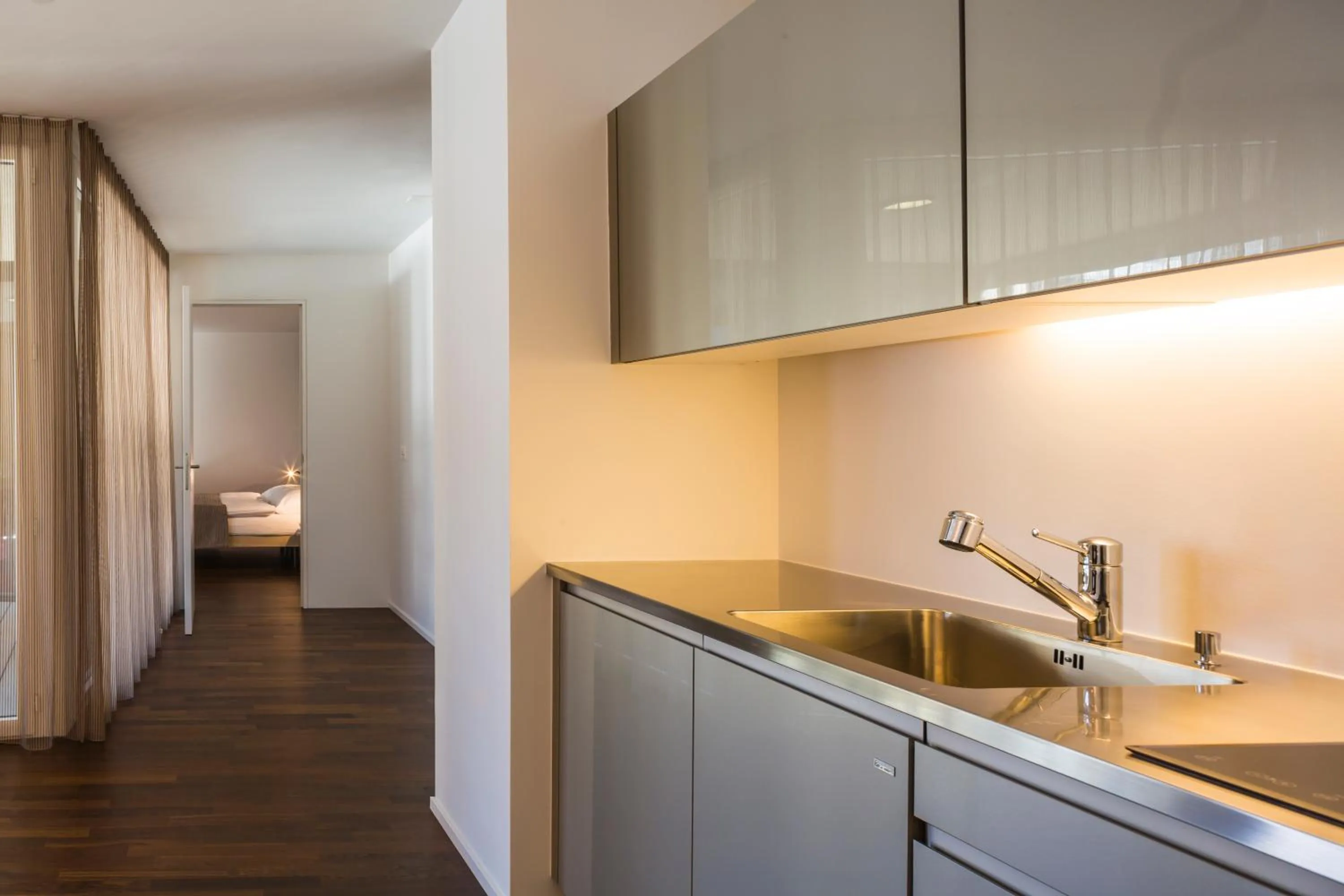 Kitchen or kitchenette in Baxter Hotel