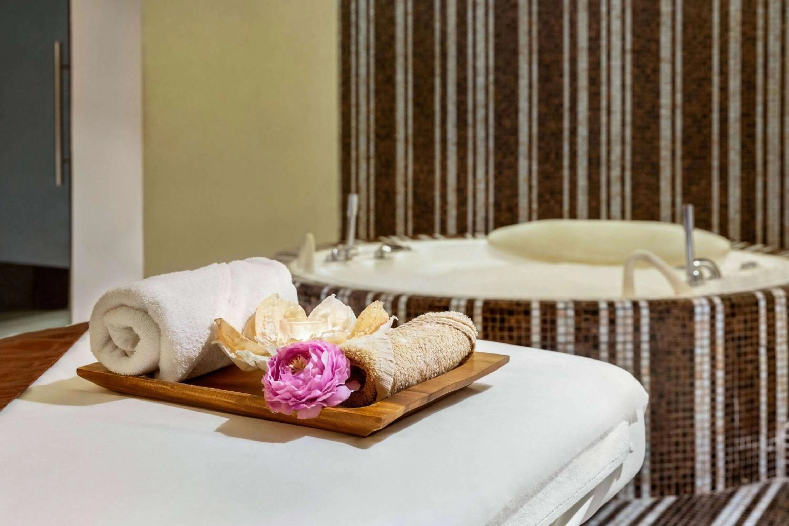 Spa and wellness centre/facilities, Bed in Grand Regency Doha, Trademark Collection by Wyndham