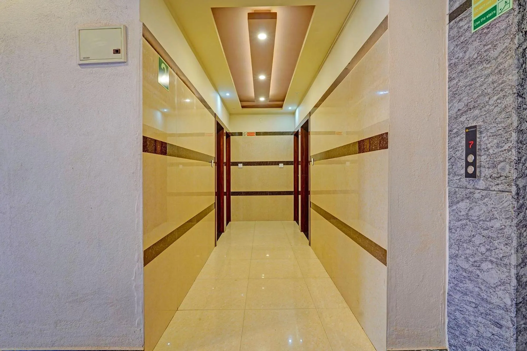 Lobby or reception in FabHotel Royal Blue Meridian Inn