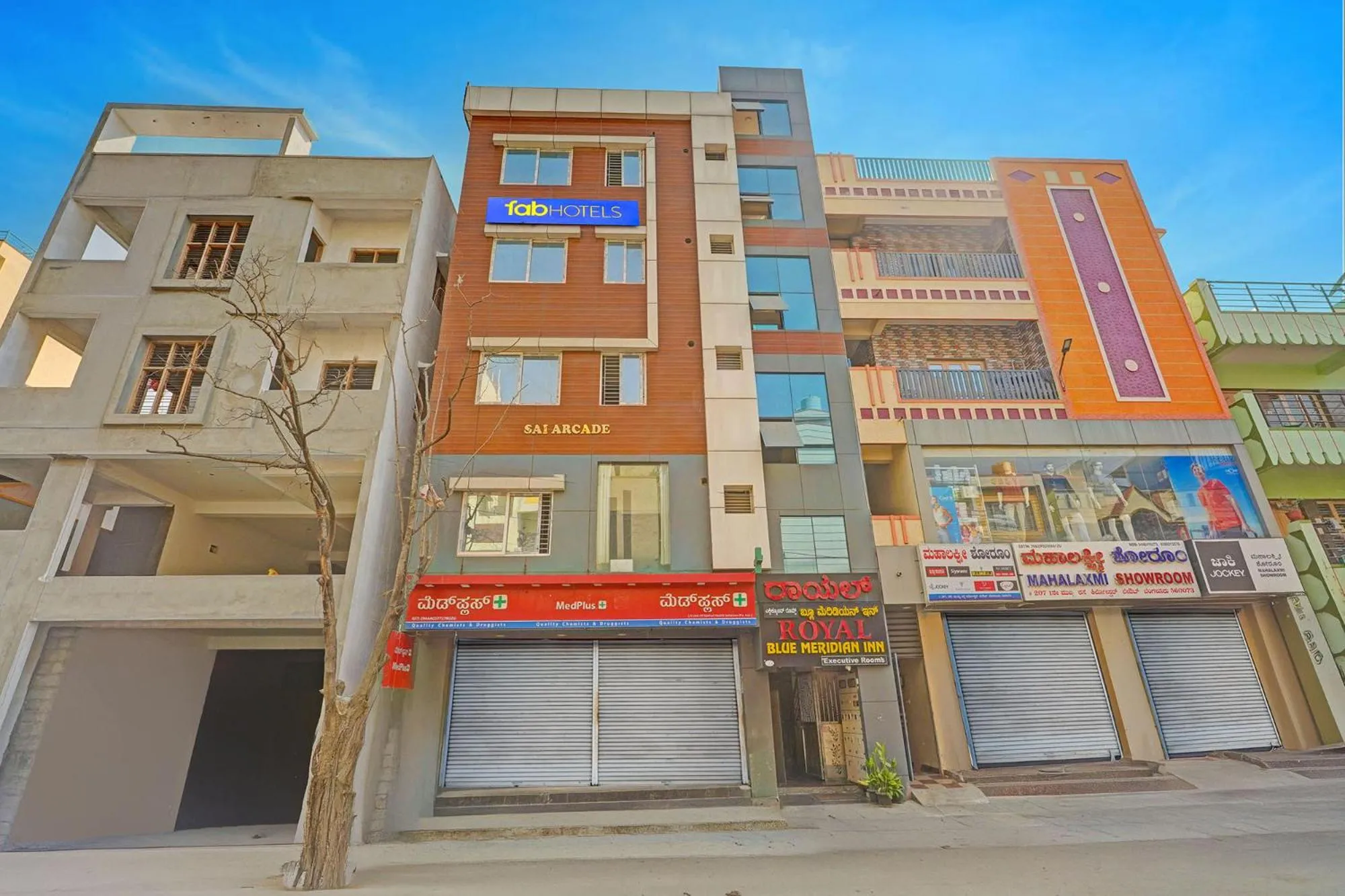 FabHotel Royal Blue Meridian Inn