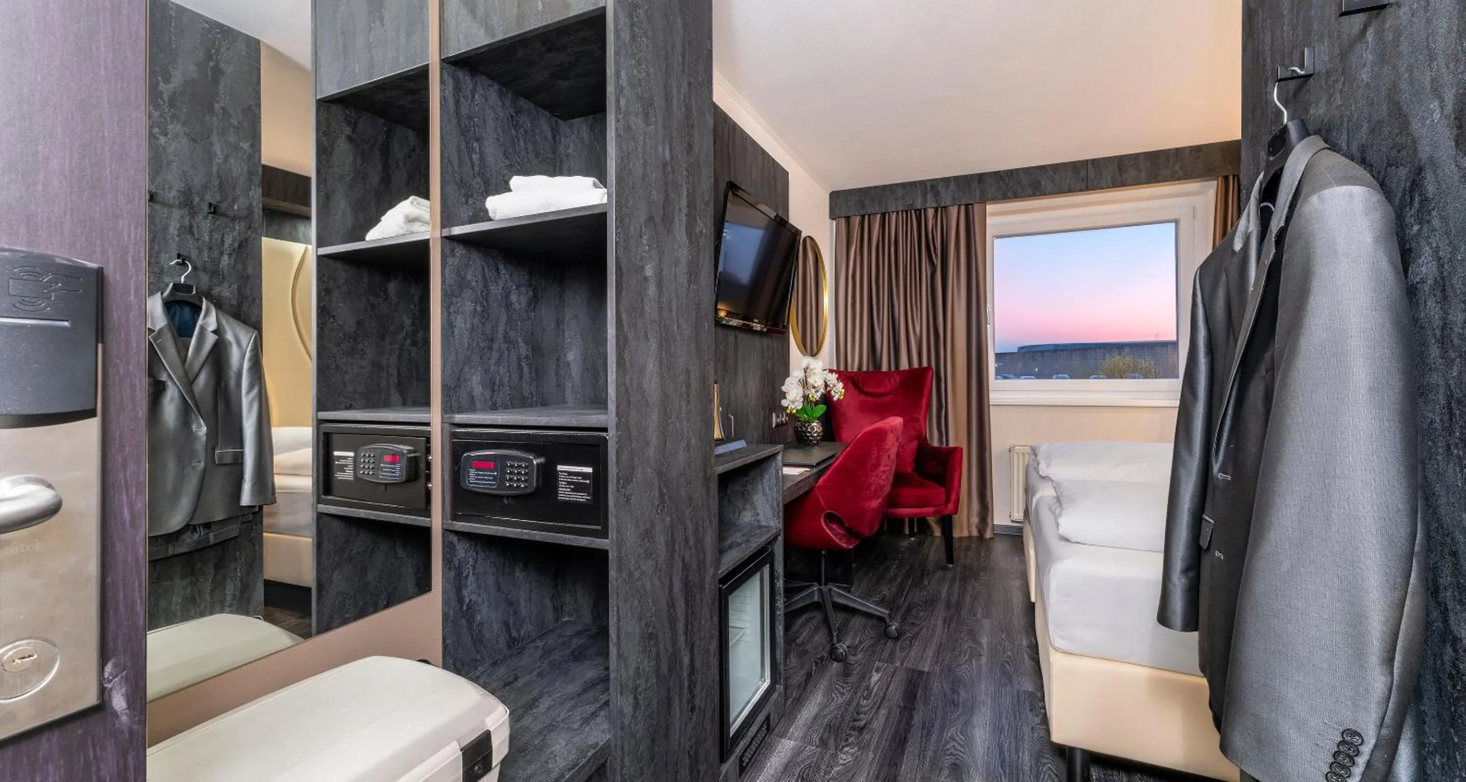 Photo of the whole room in PLAZA INN Mühldorf