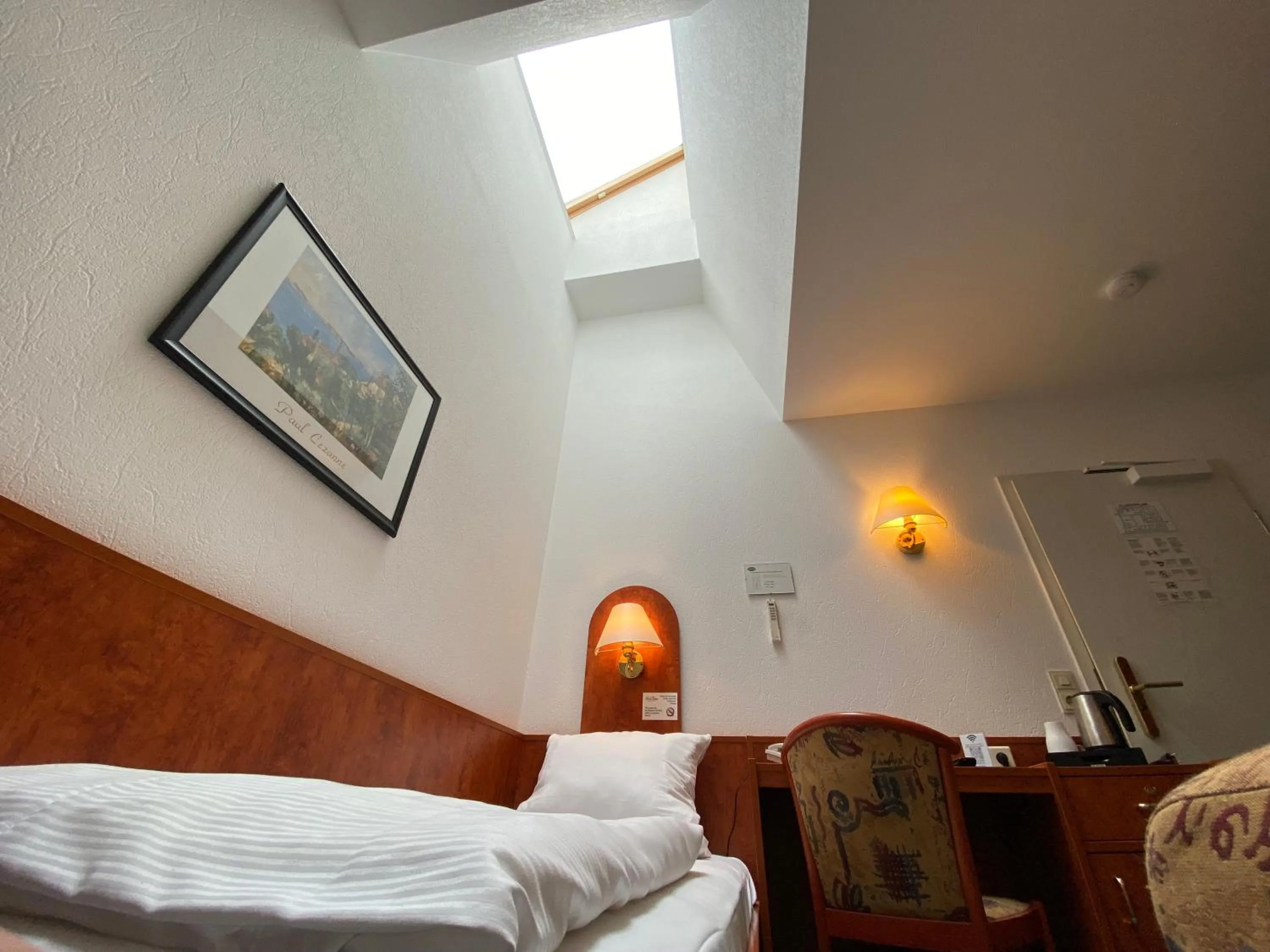 View (from property/room), Bed in Hotel Hansa