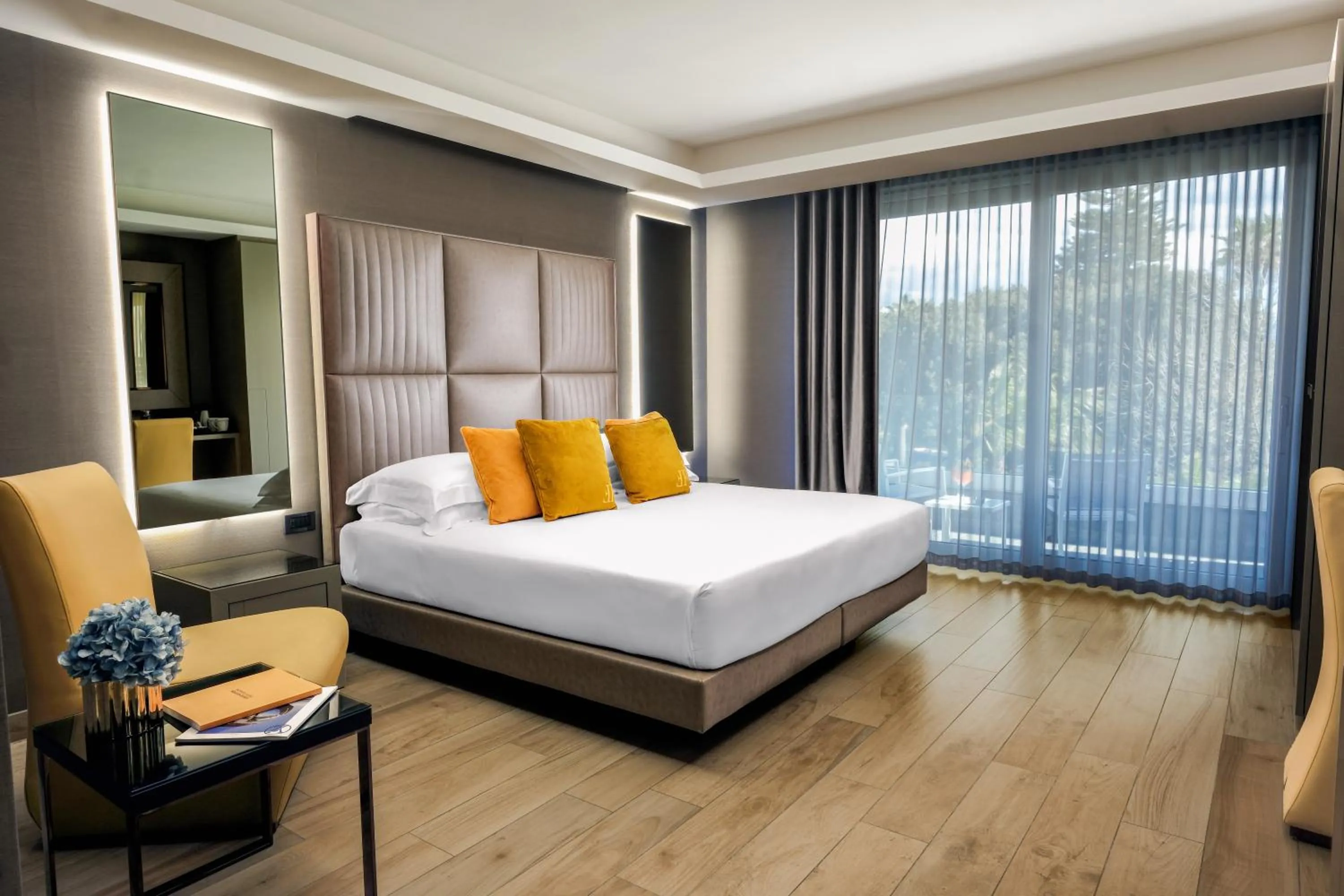 Bed in Hotel & Resort Tre Fontane Luxury