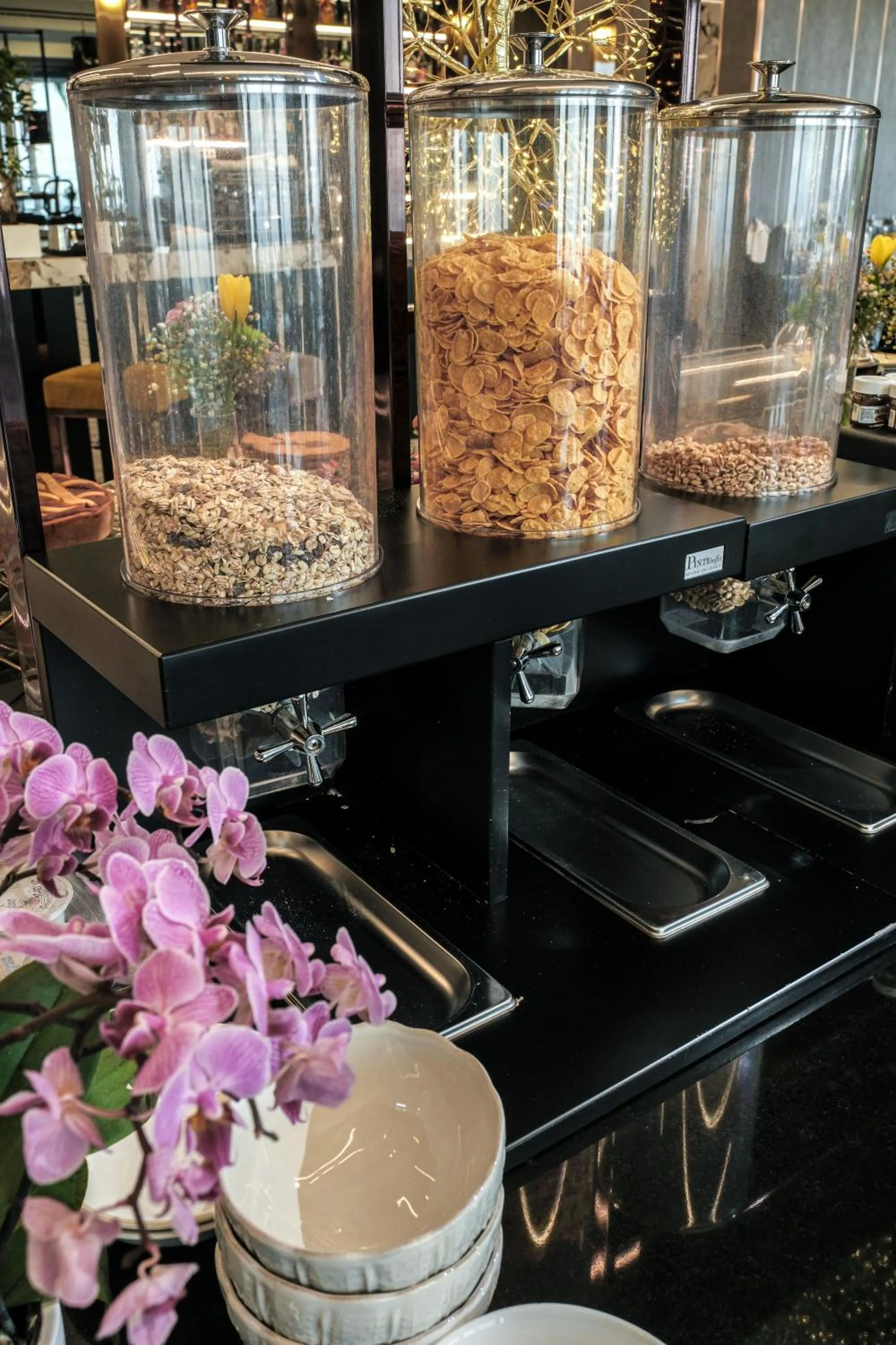 Breakfast in Hotel & Resort Tre Fontane Luxury