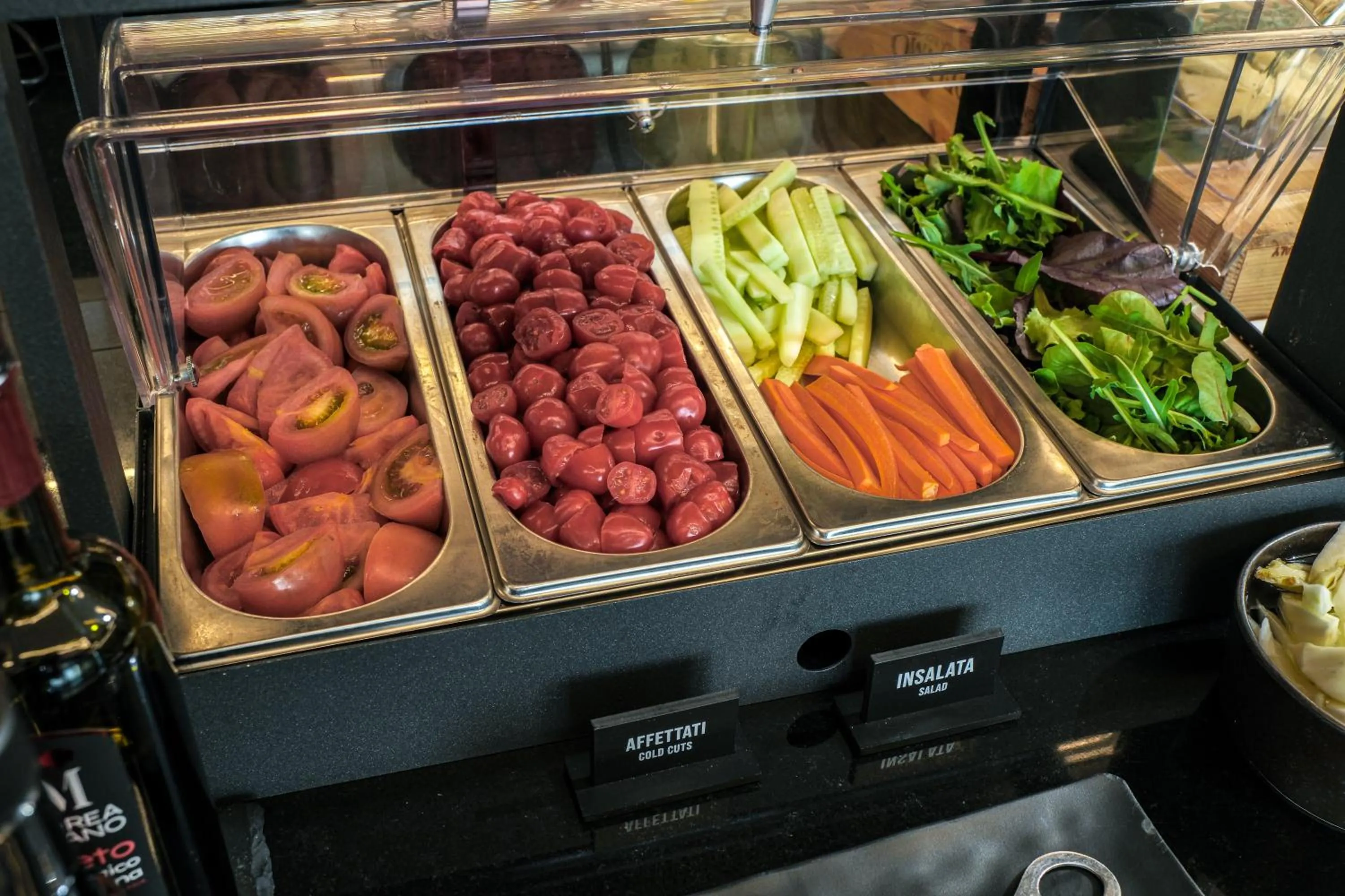 Breakfast in Hotel & Resort Tre Fontane Luxury