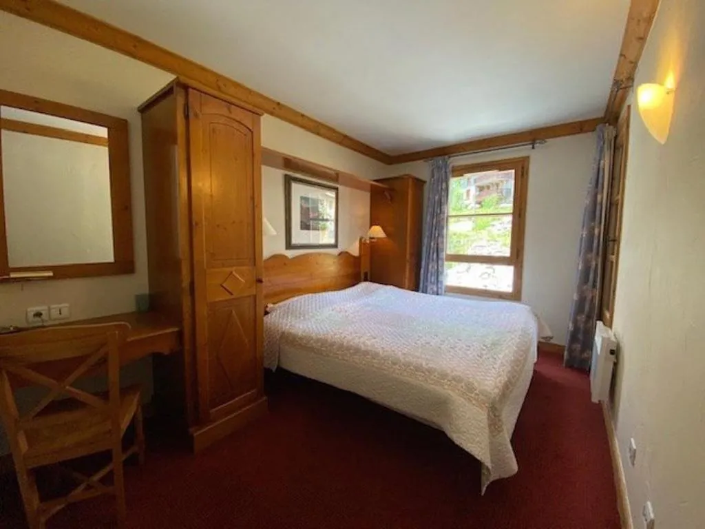 Bed in Residence Prince des Cimes, arc 1950
