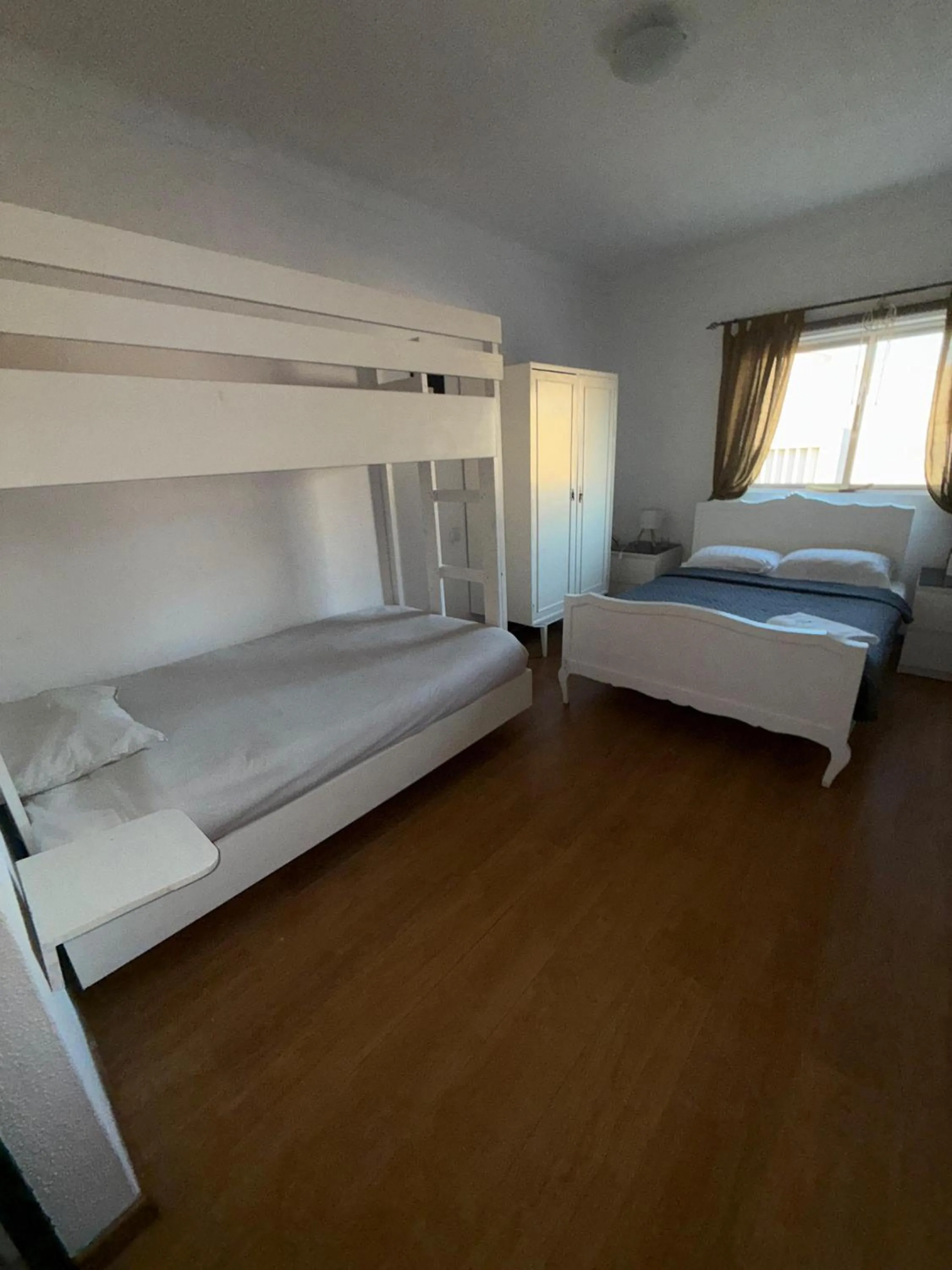 Bedroom, Bed in Hotel Jardim Oudinot "MyWay Kite&Surf"