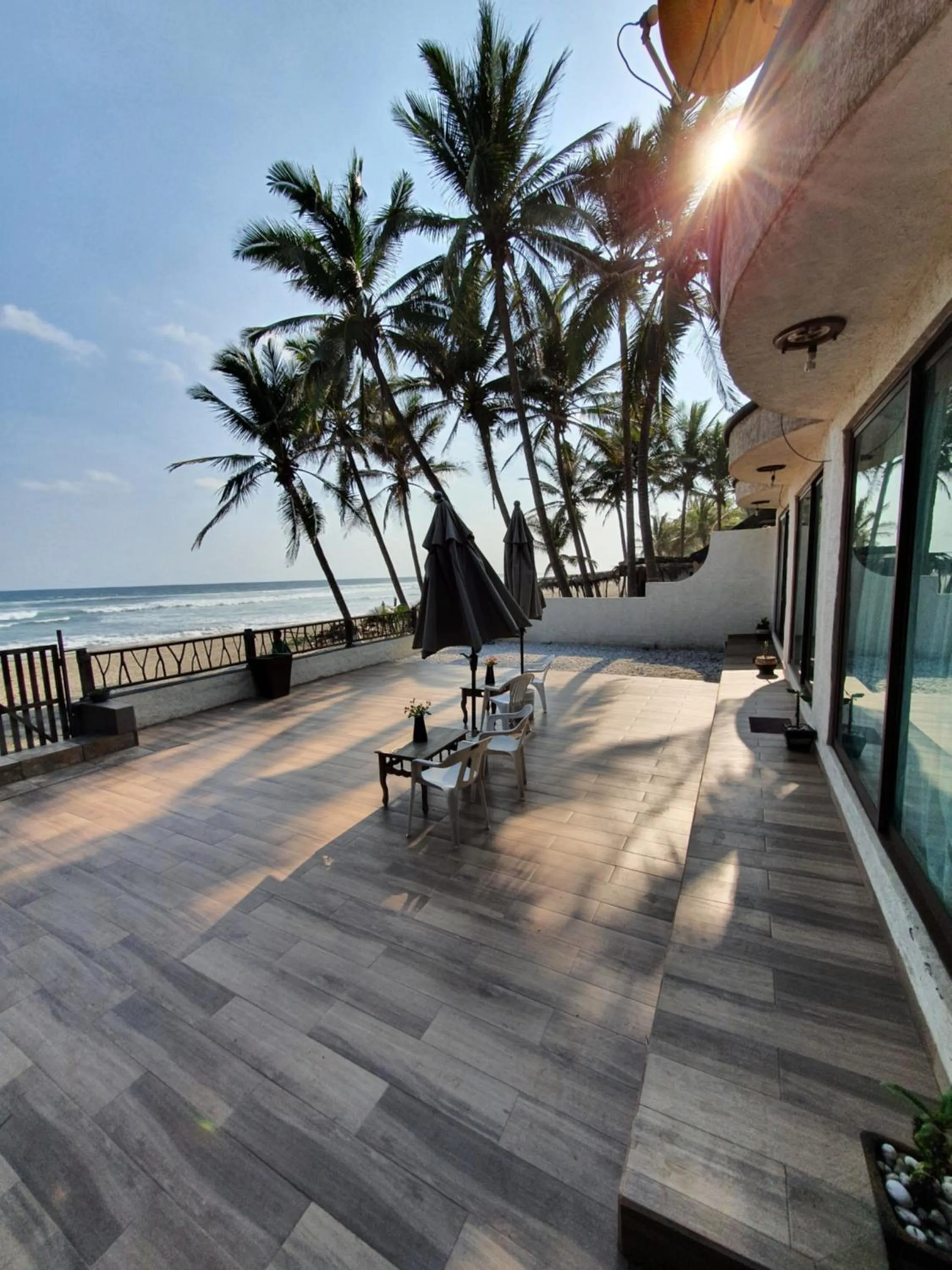 Property building in Bungalows La Perla Playa Azul