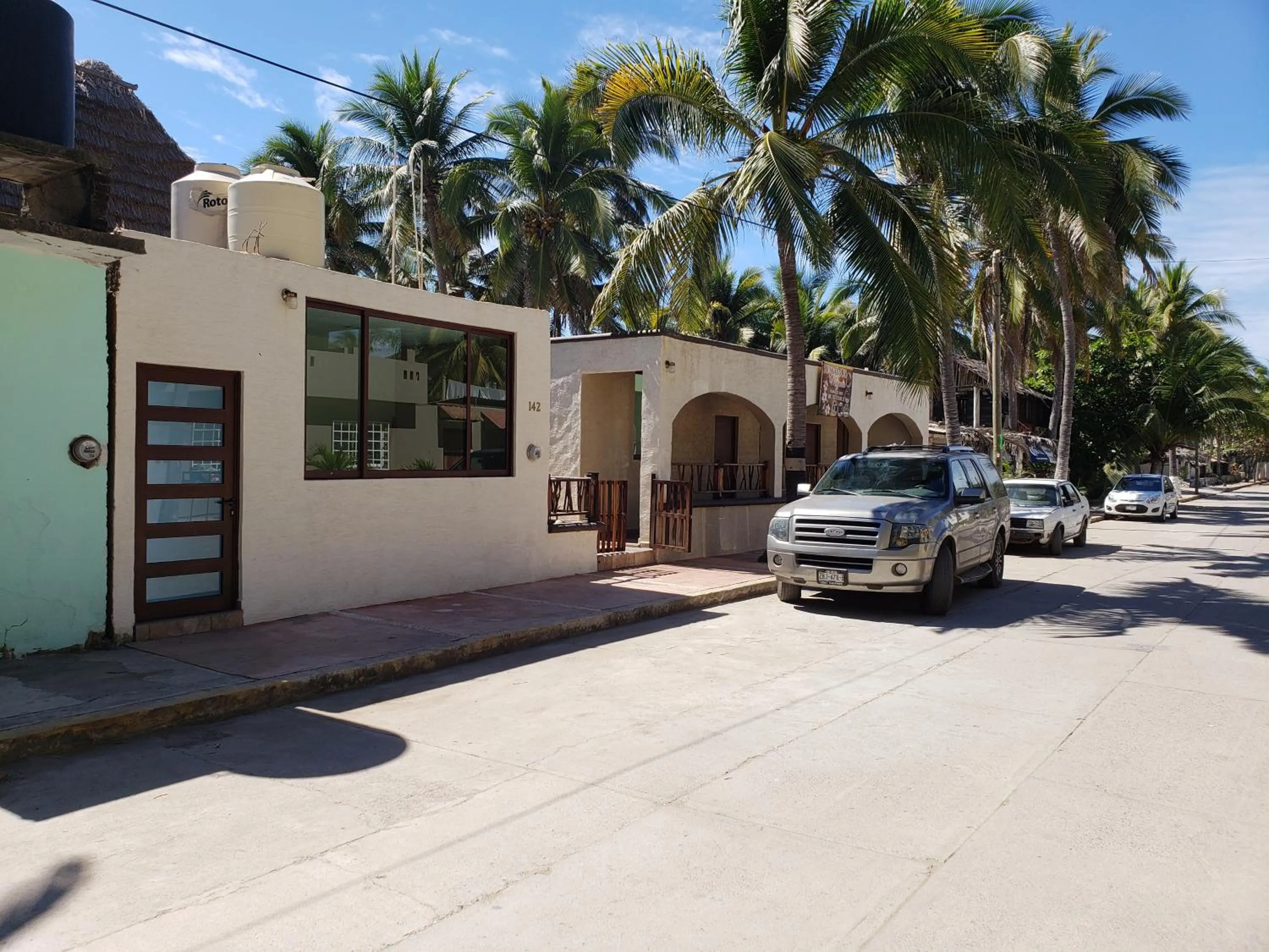 Property building in Bungalows La Perla Playa Azul