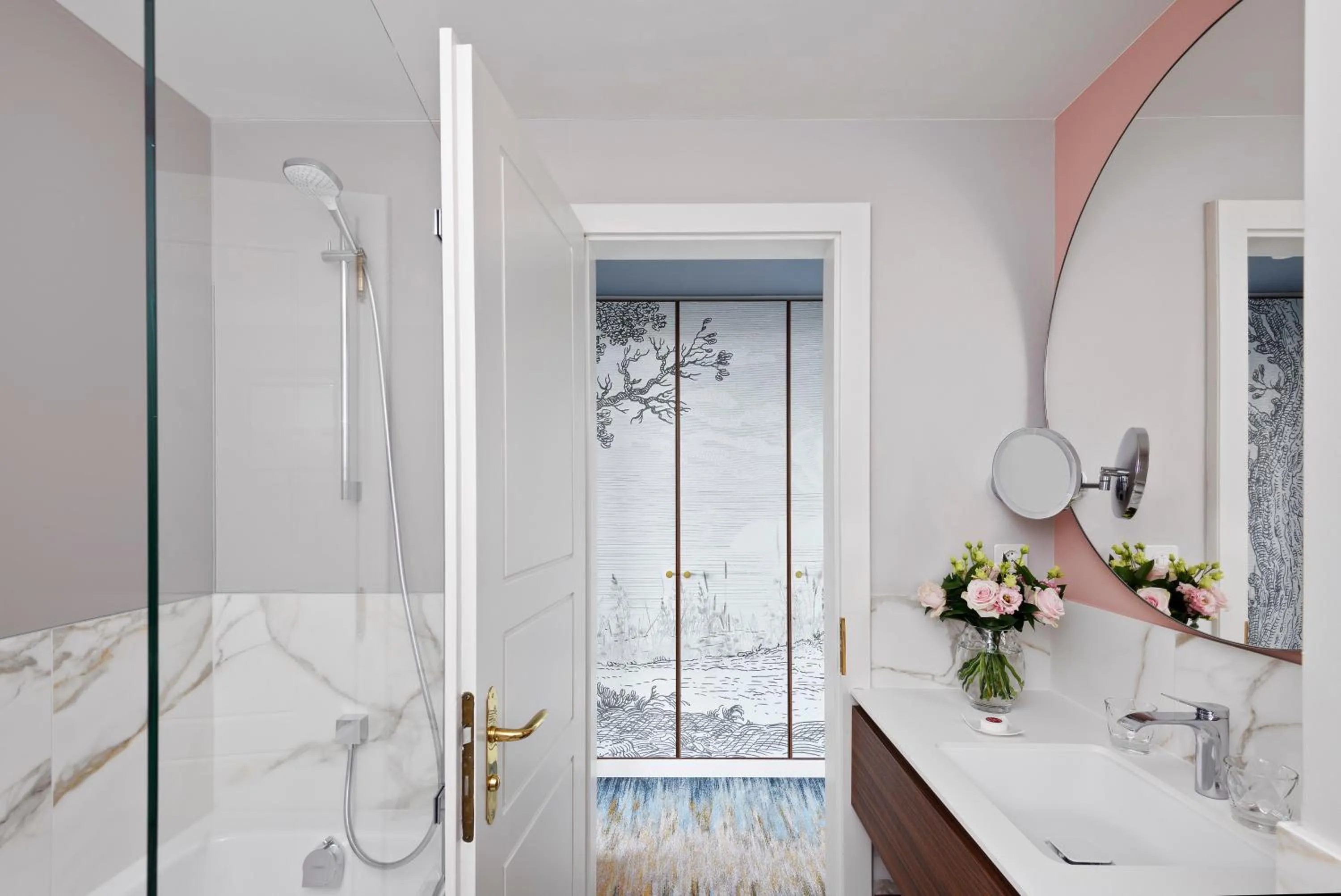 Bathroom in Hotel Angleterre