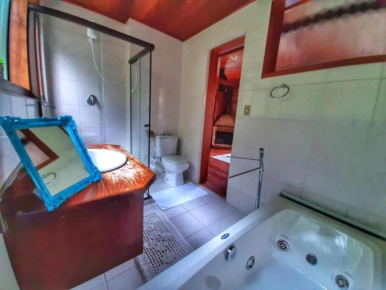 Hot Tub, Bed in Pousada Colibri Serrano