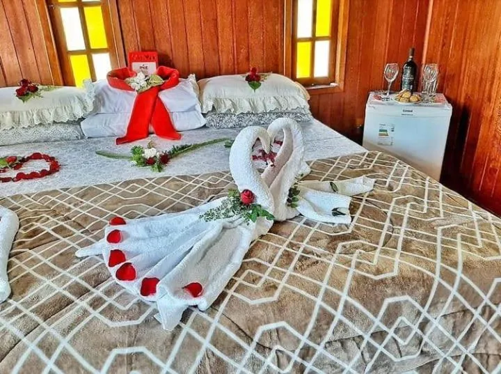 Photo of the whole room, Bed in Pousada Colibri Serrano