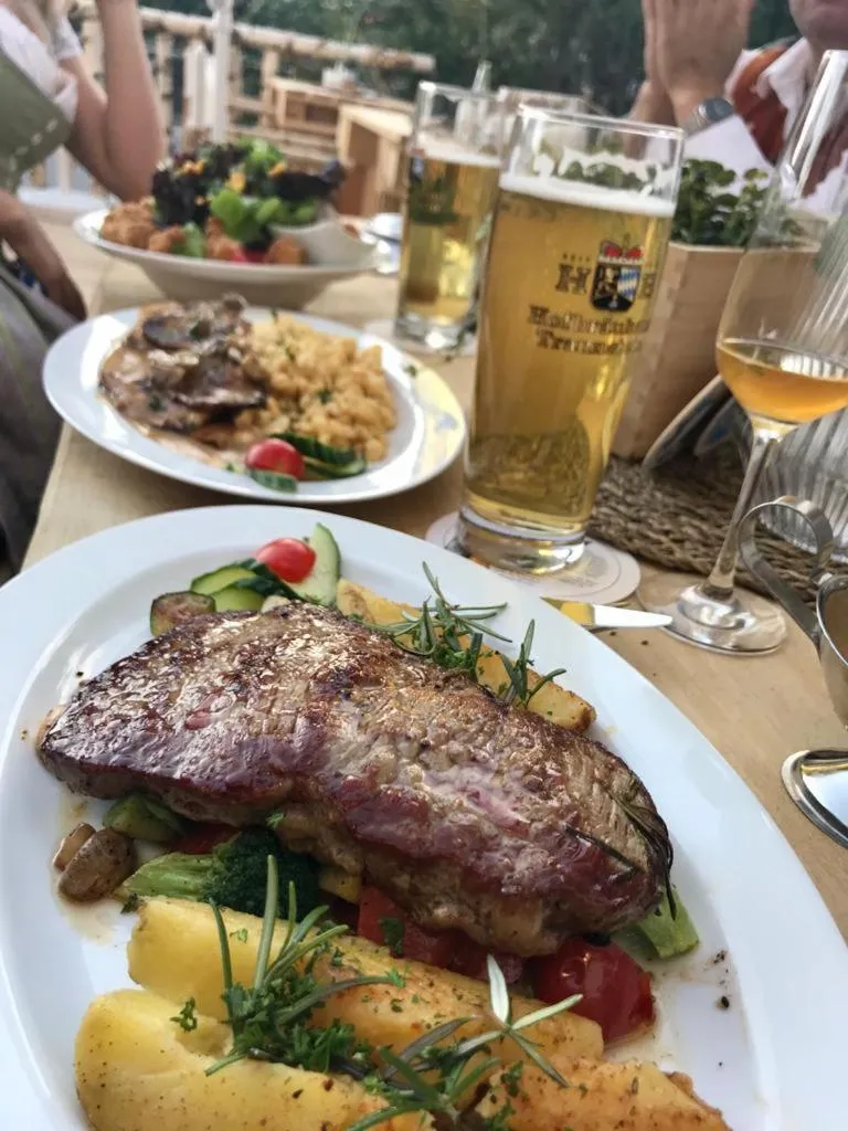 Restaurant/places to eat in Hotel Schwaiger