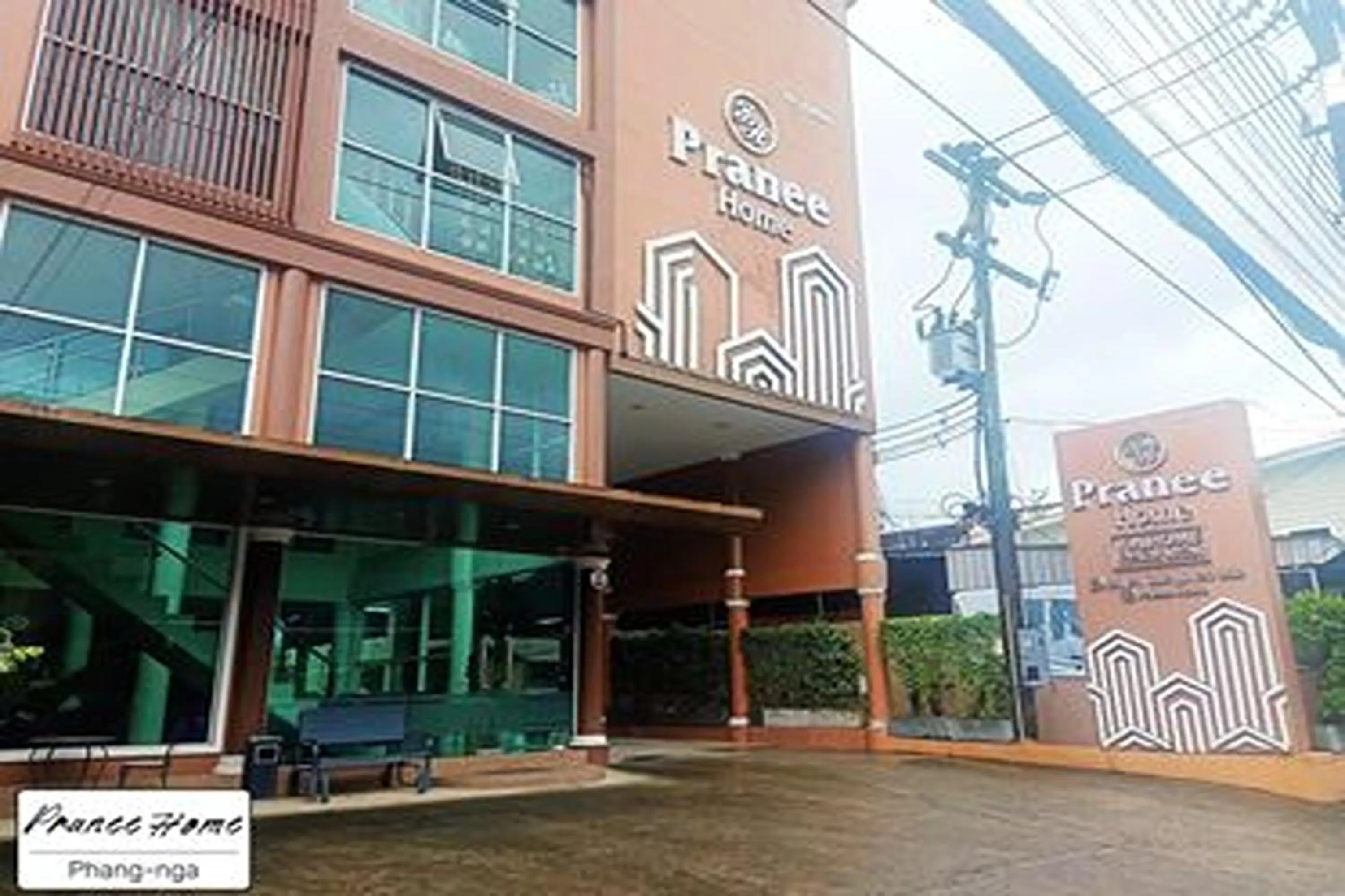 Property building in Pranee Home Phang-nga