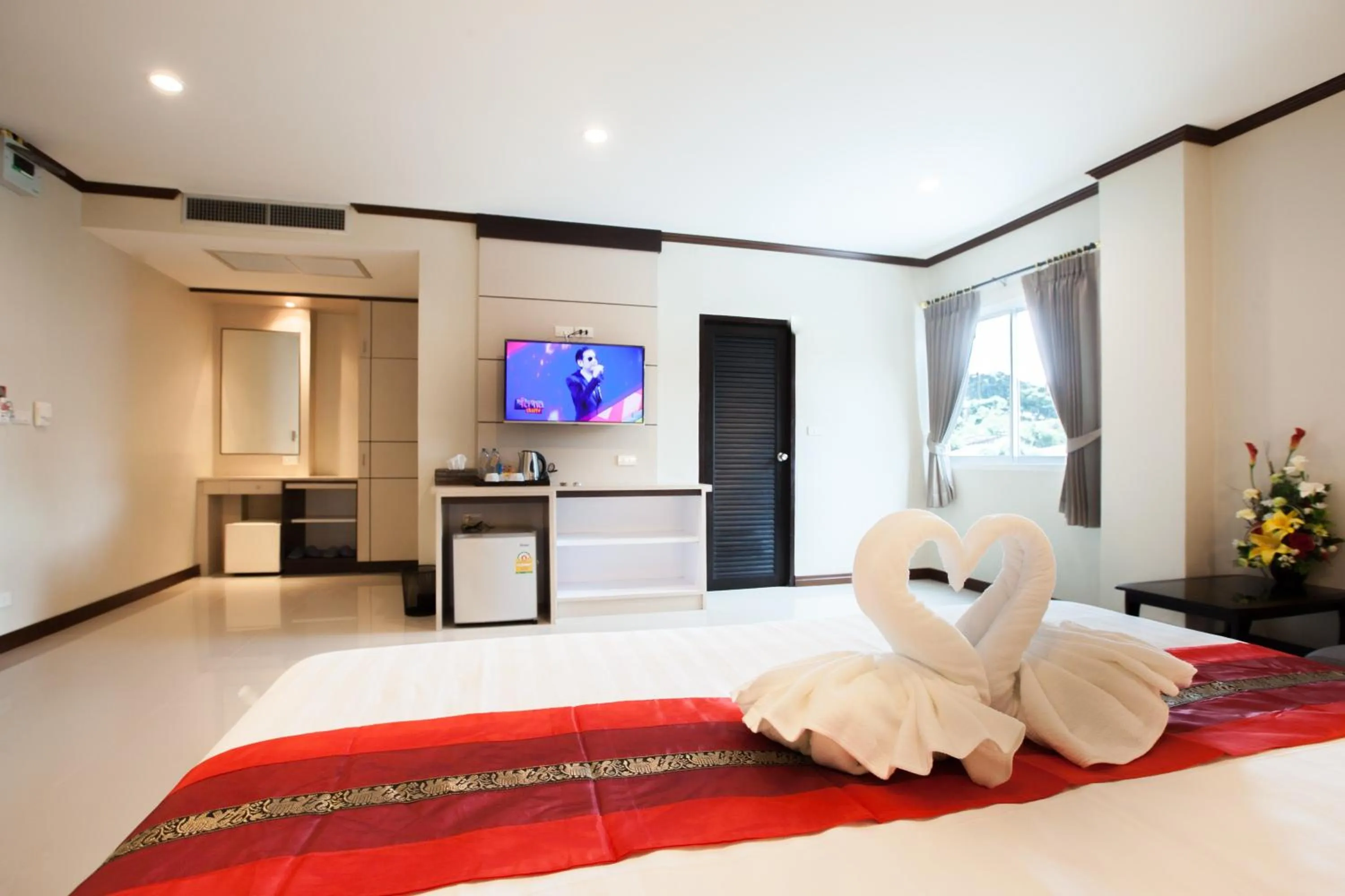 Property building, Bed in Pranee Home Phang-nga