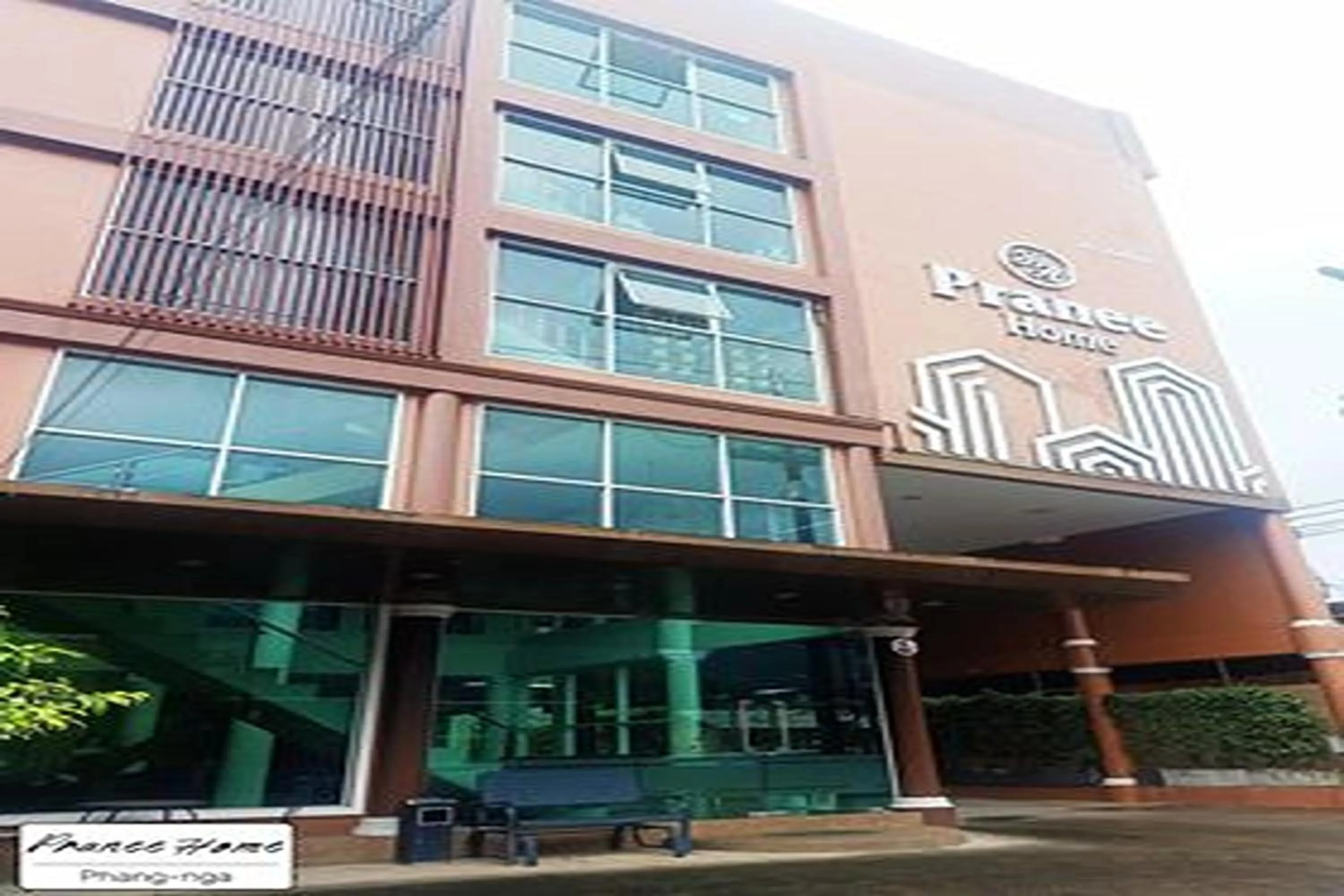 Property building in Pranee Home Phang-nga