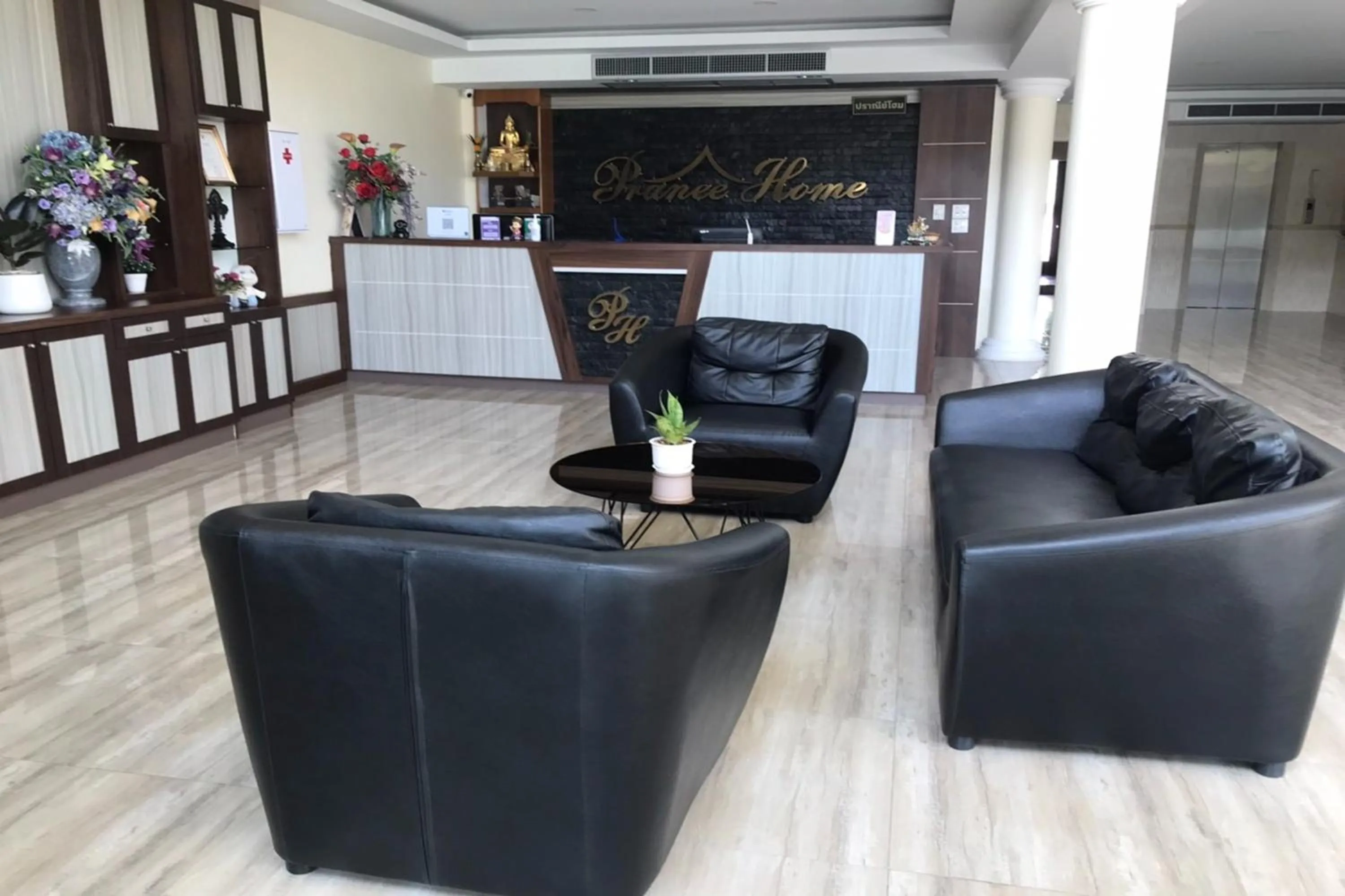 Property building in Pranee Home Phang-nga