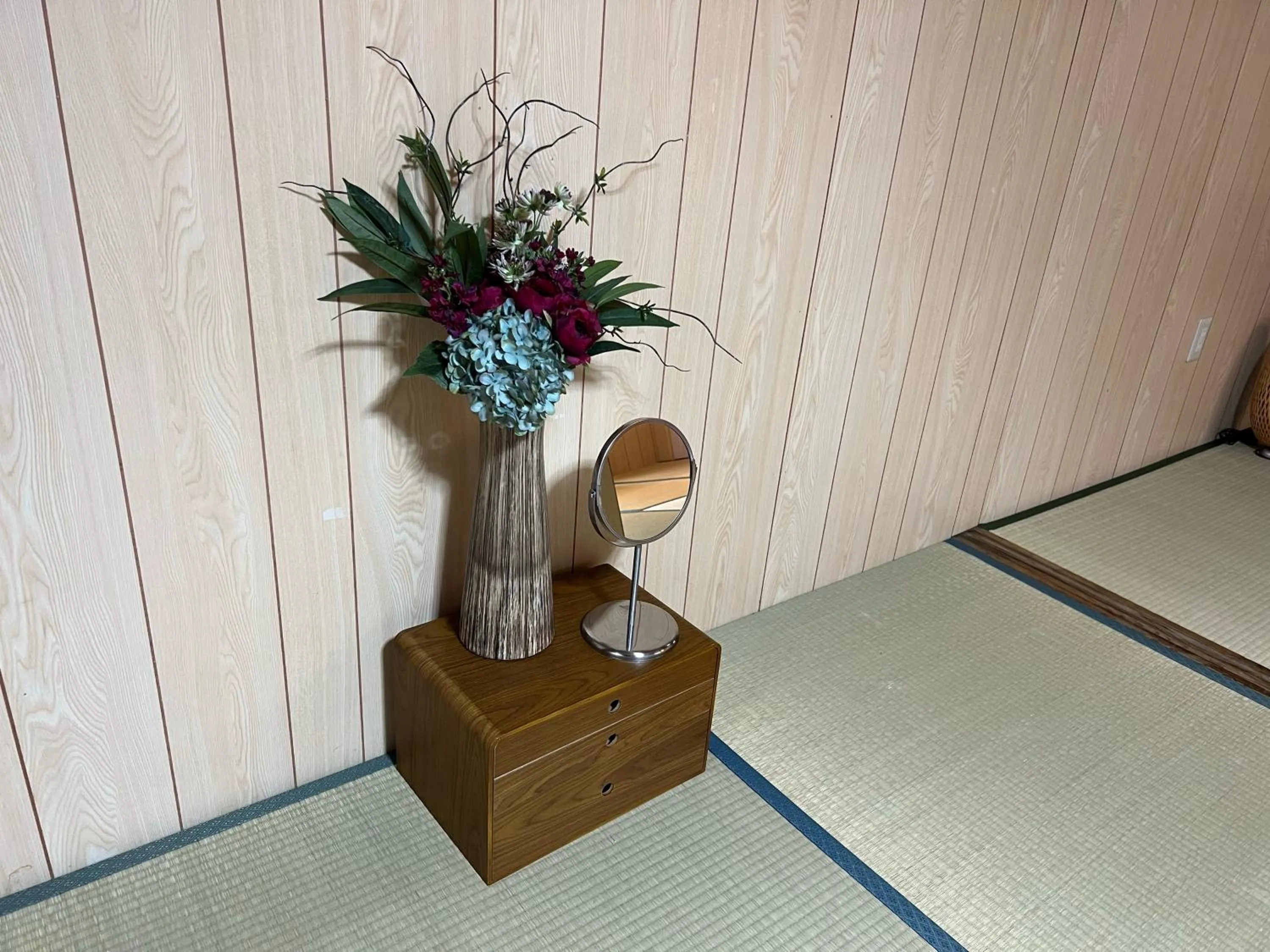 Kyoto Osaka SUMIREYA