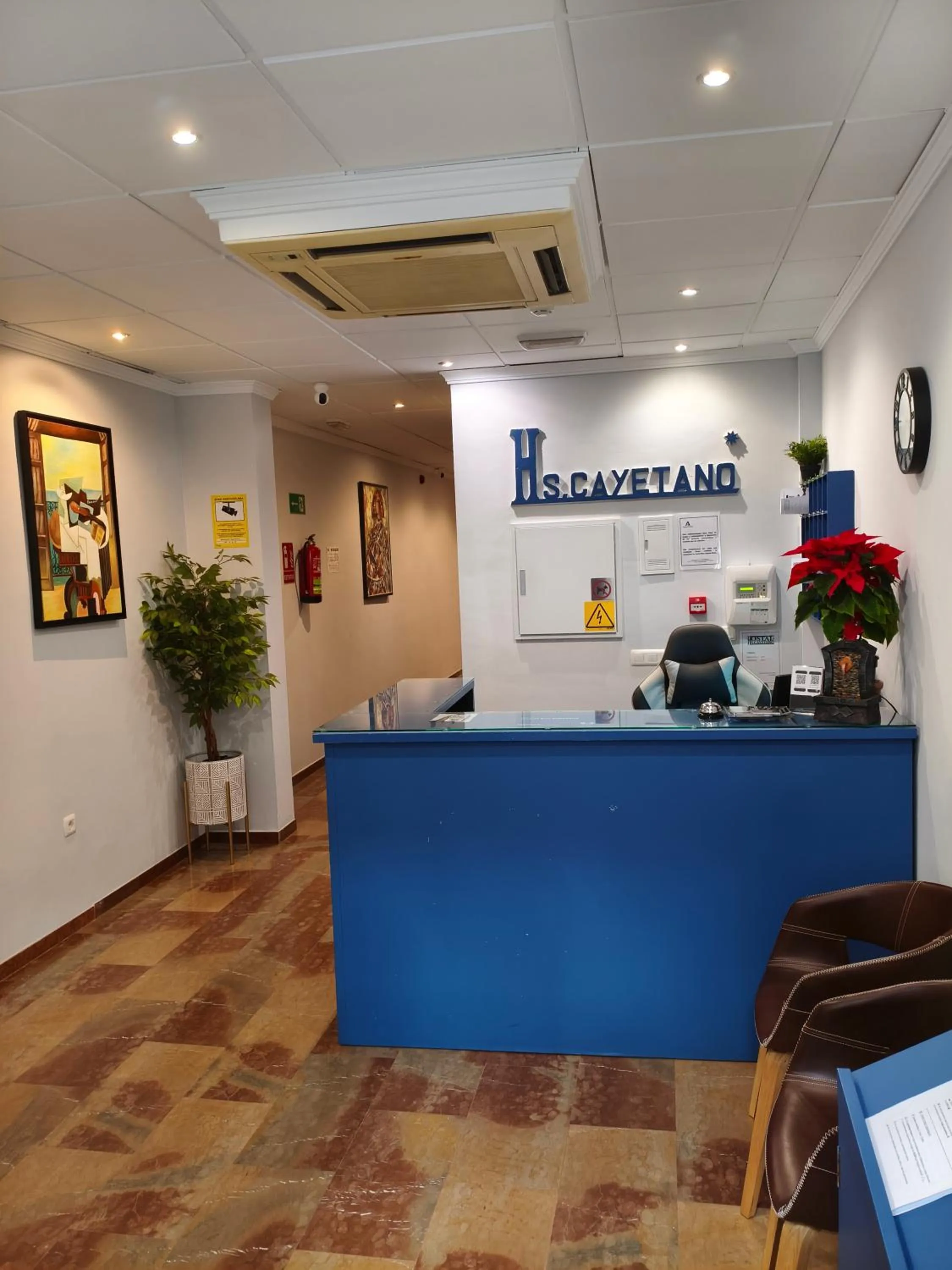 Property building in Hostal San Cayetano