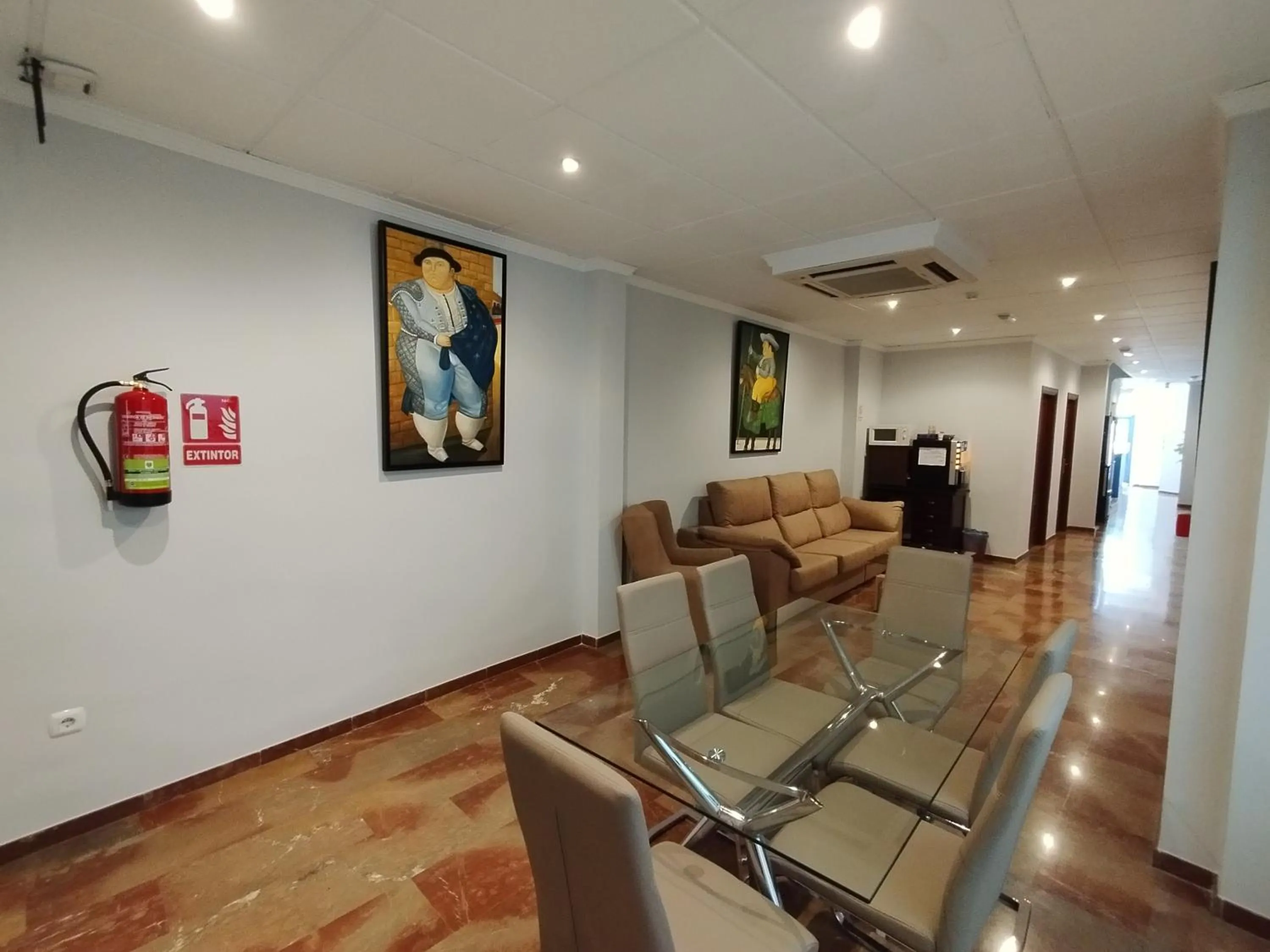 Property building in Hostal San Cayetano