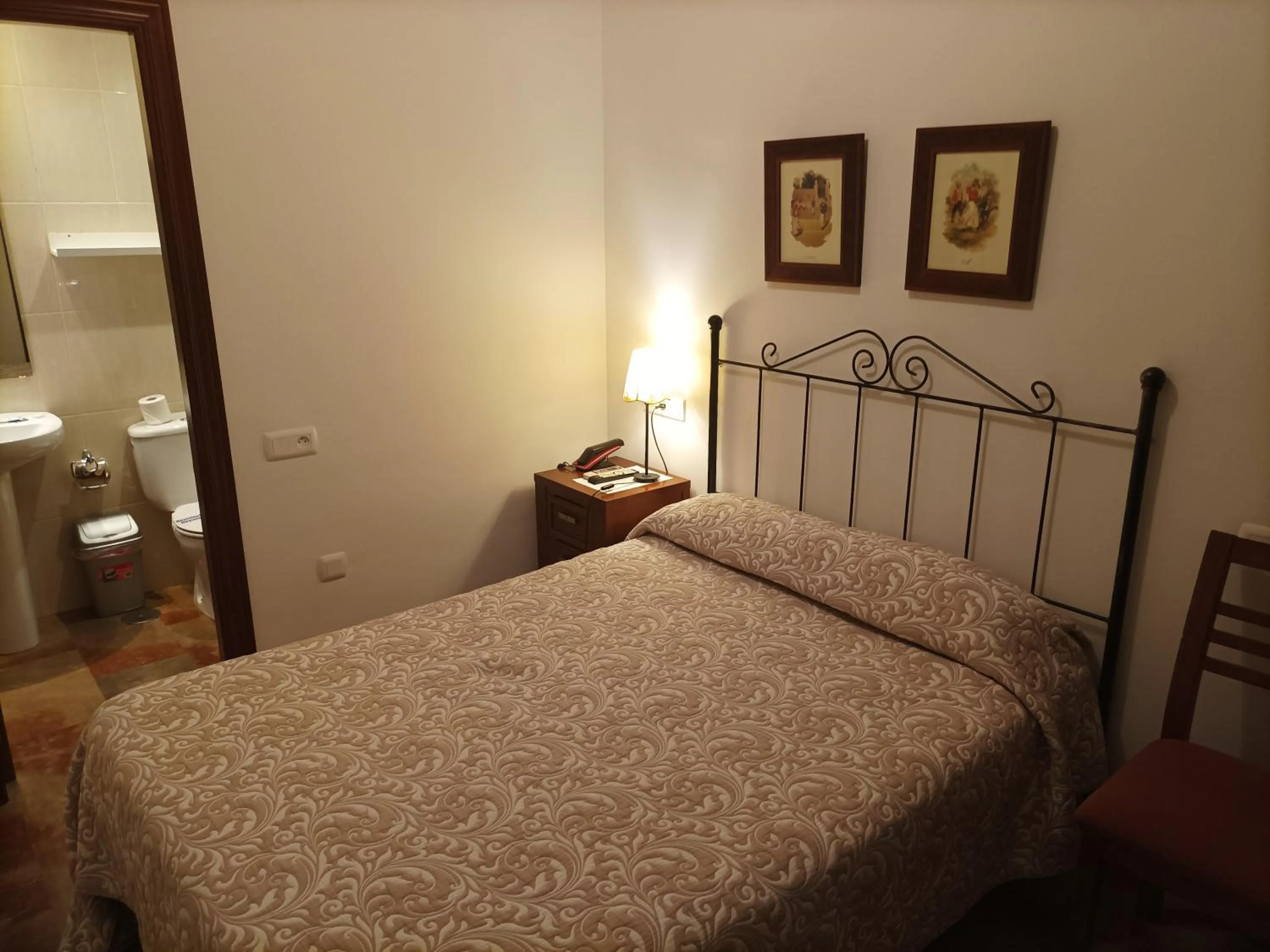 Property building, Bed in Hostal San Cayetano