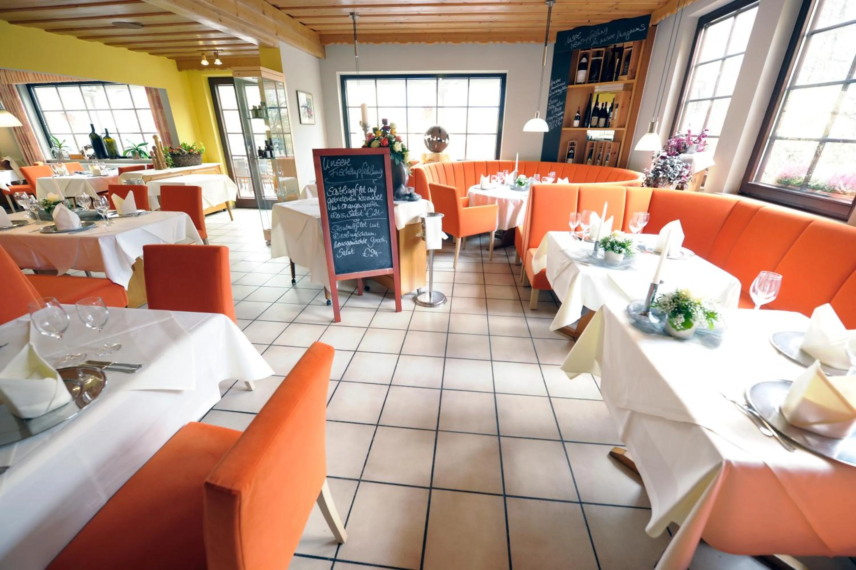 Restaurant/places to eat in Waldhotel Felschbachhof