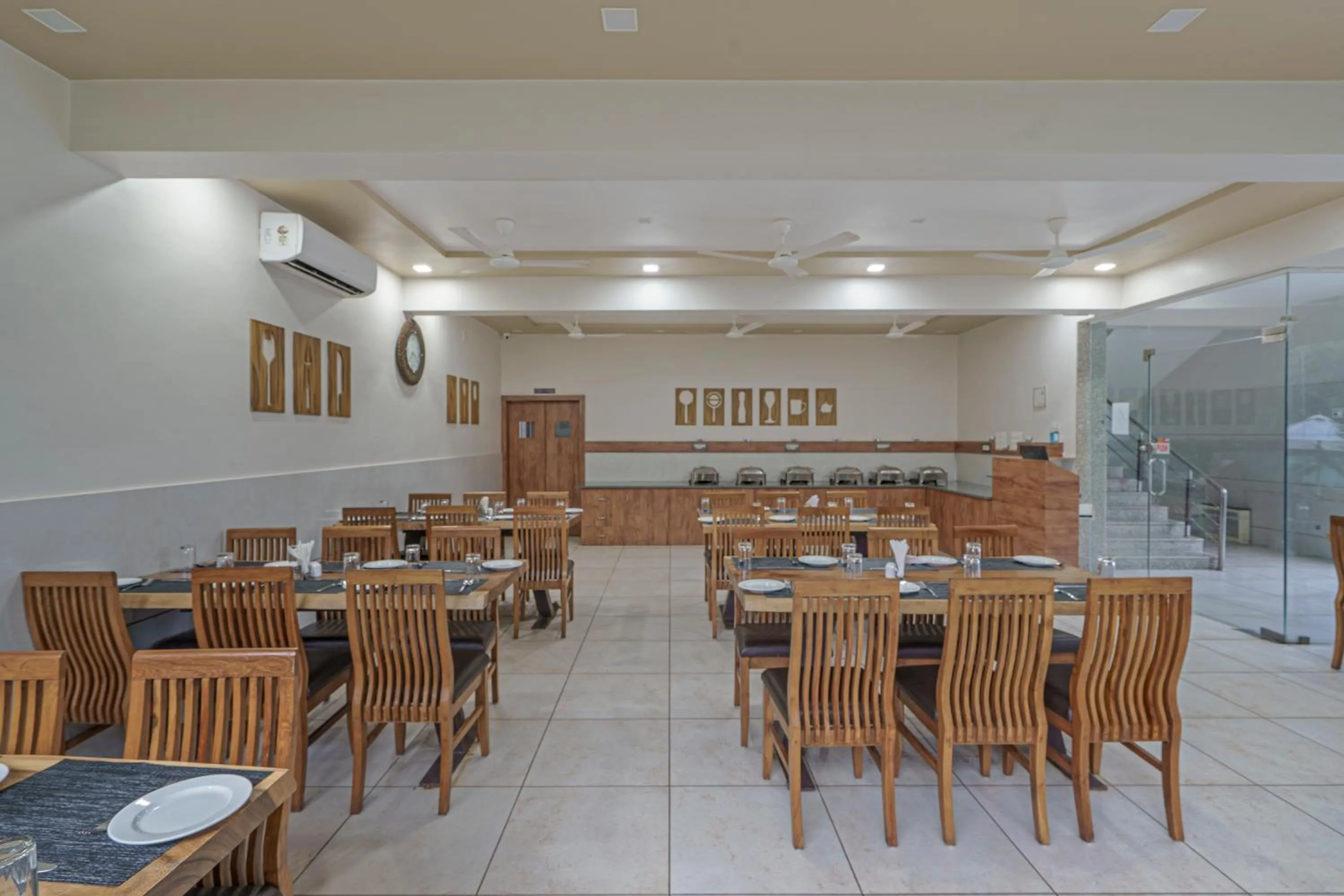 Restaurant/places to eat in Sterling Gir