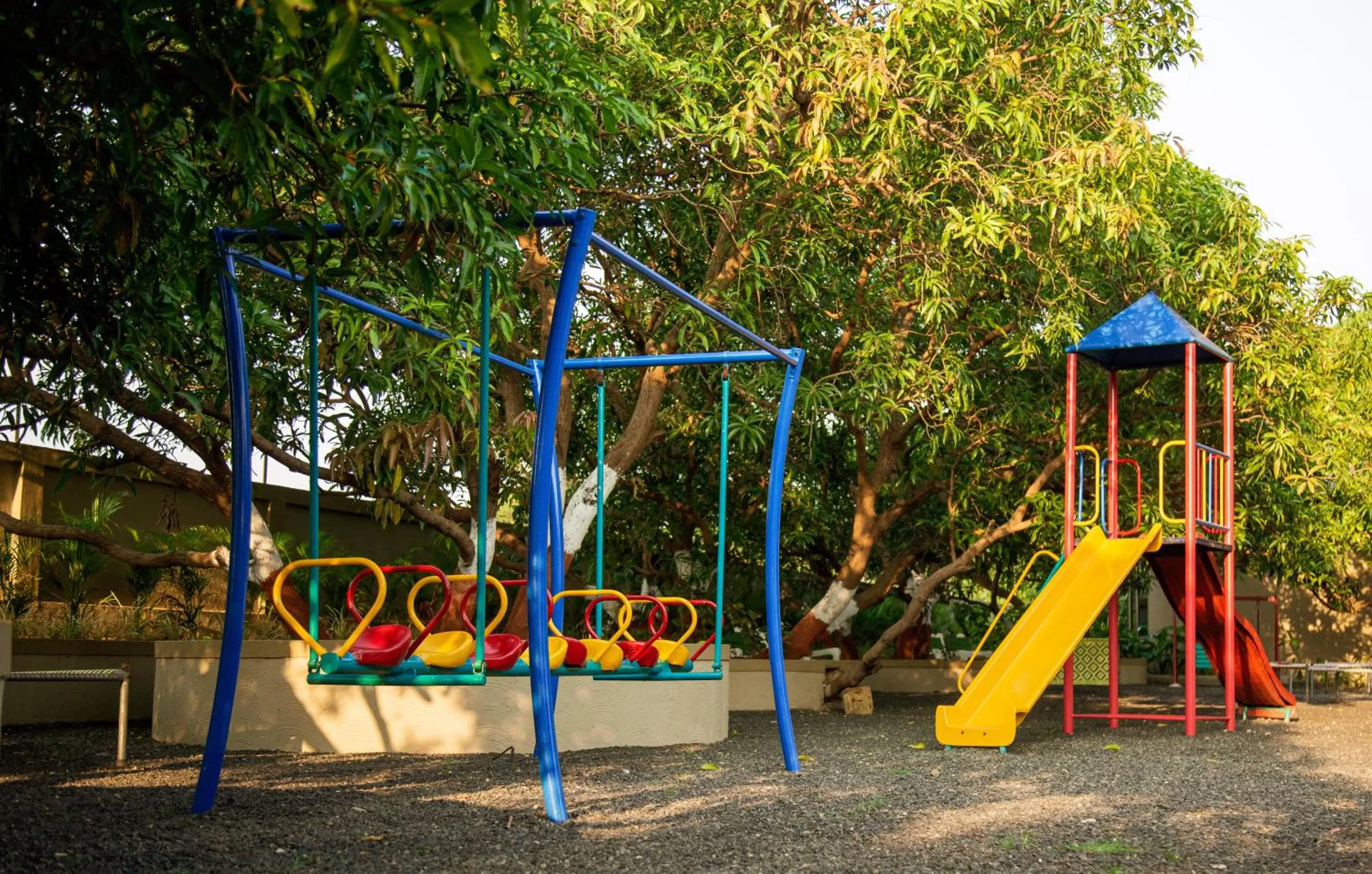 children in Sterling Gir
