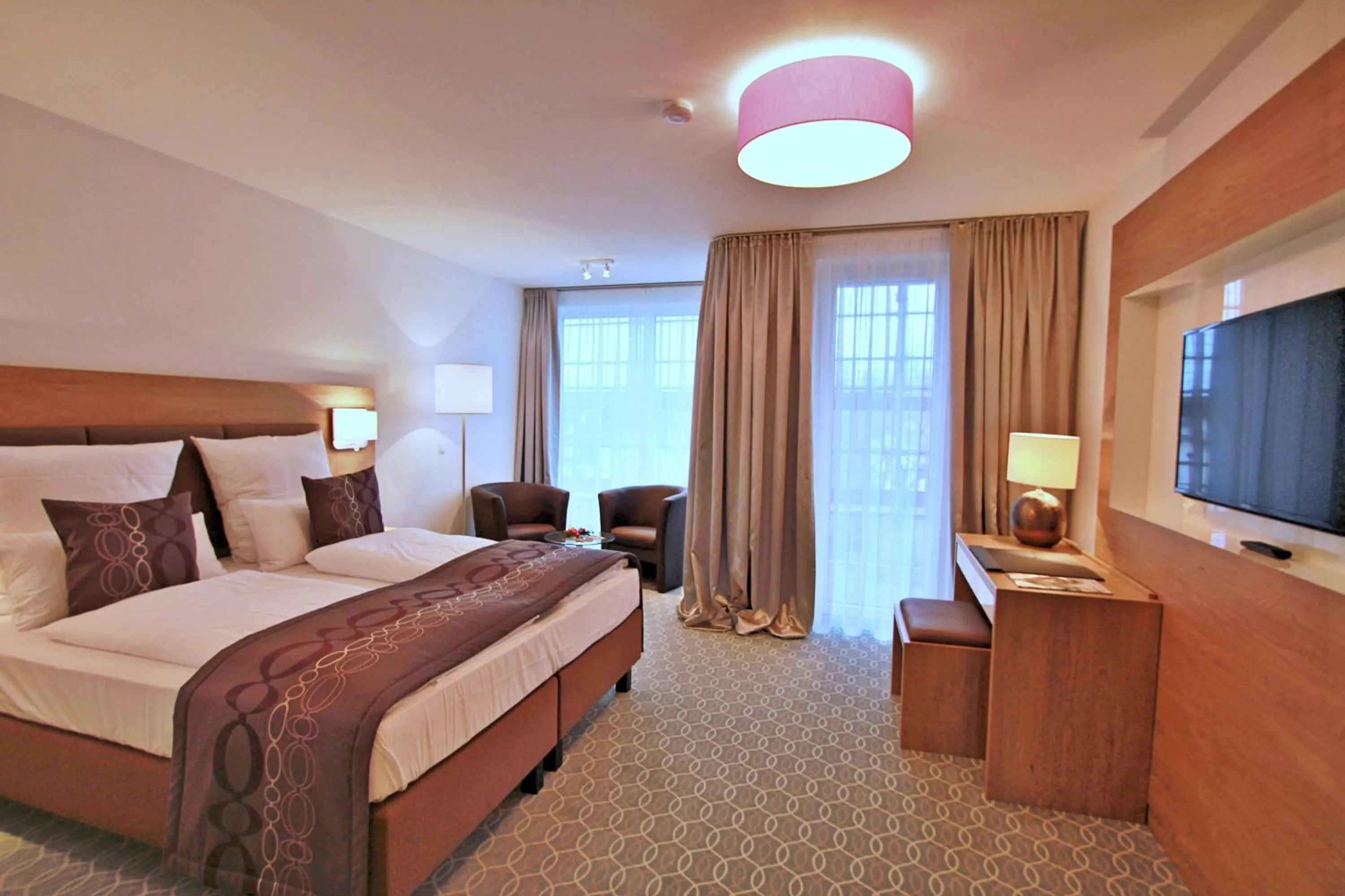 Photo of the whole room, Bed in Hotel Landgasthof Gemmer