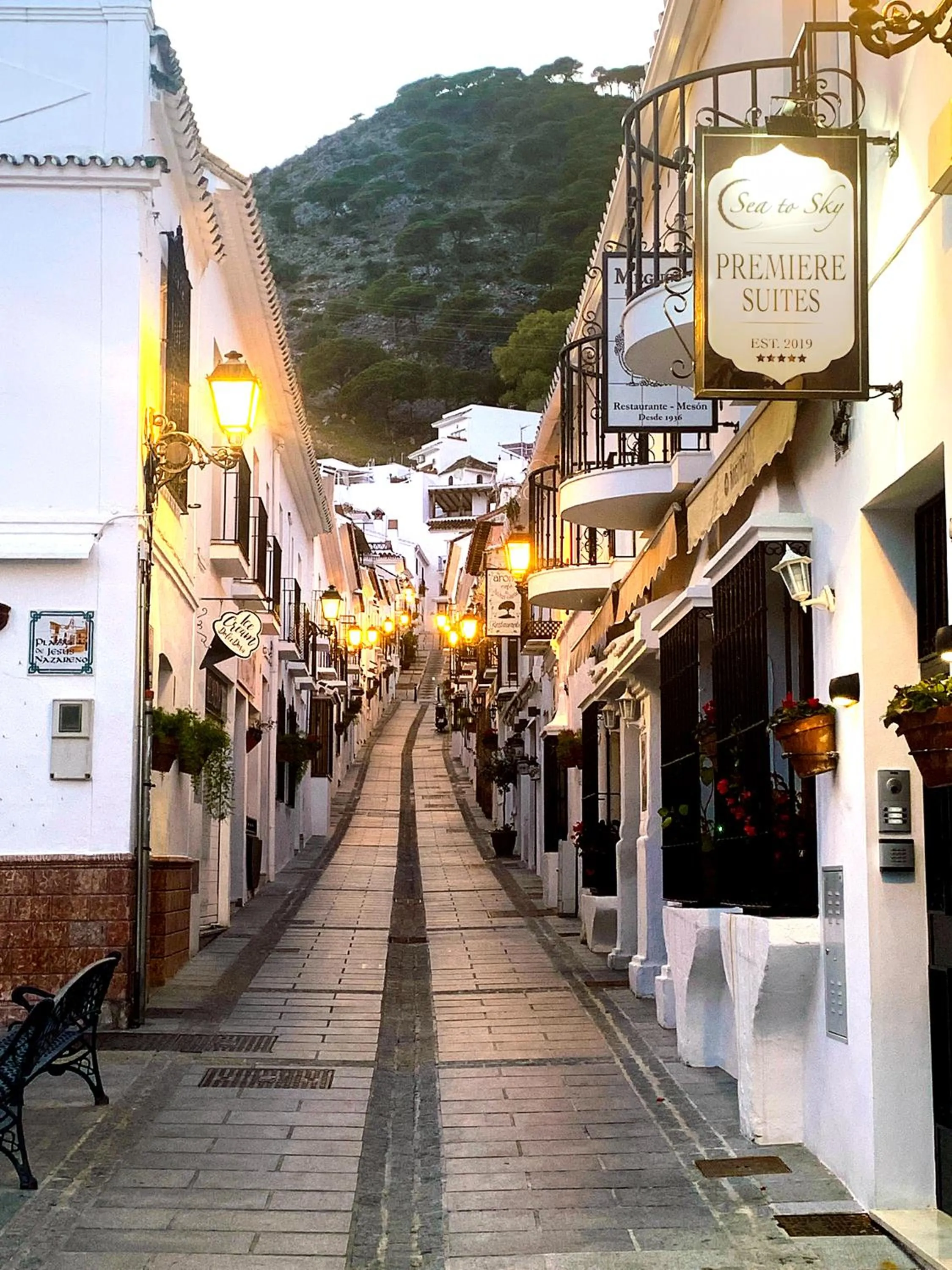 Restaurant/places to eat in Sea to Sky Suites - Mijas Pueblo