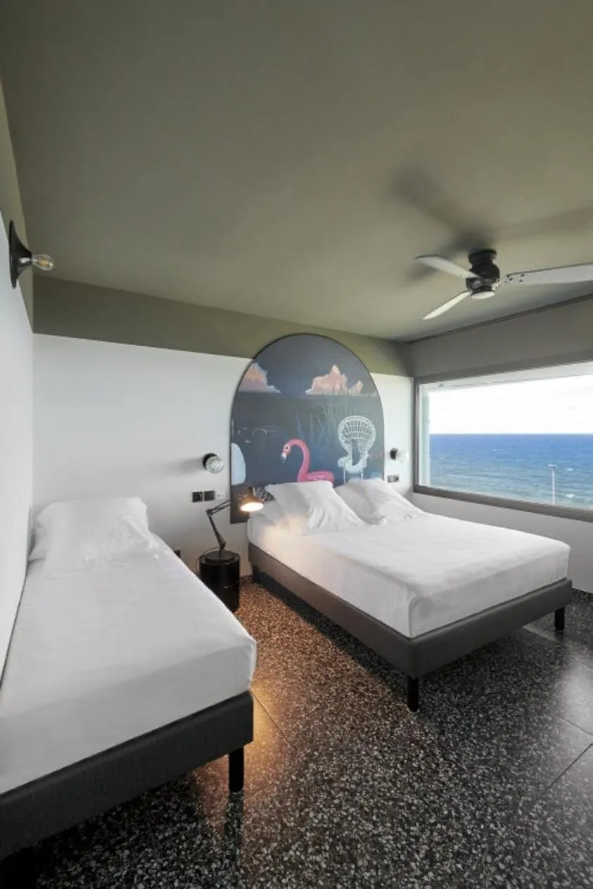 Bed in DINA MORGABINE SAINT DENIS