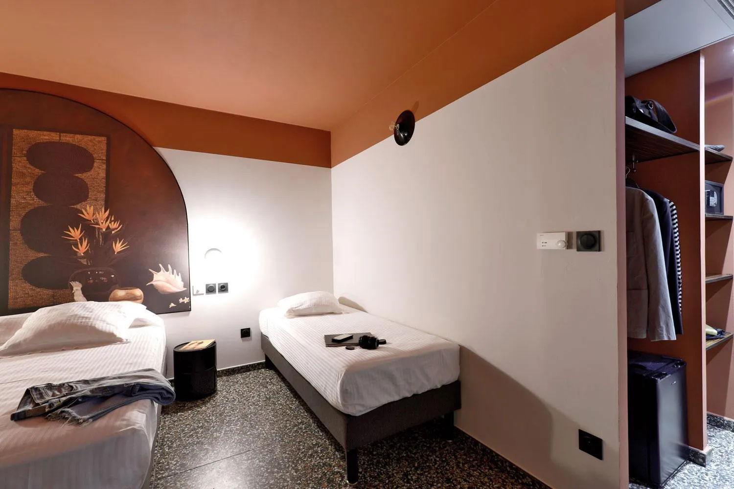 Bed in DINA MORGABINE SAINT DENIS