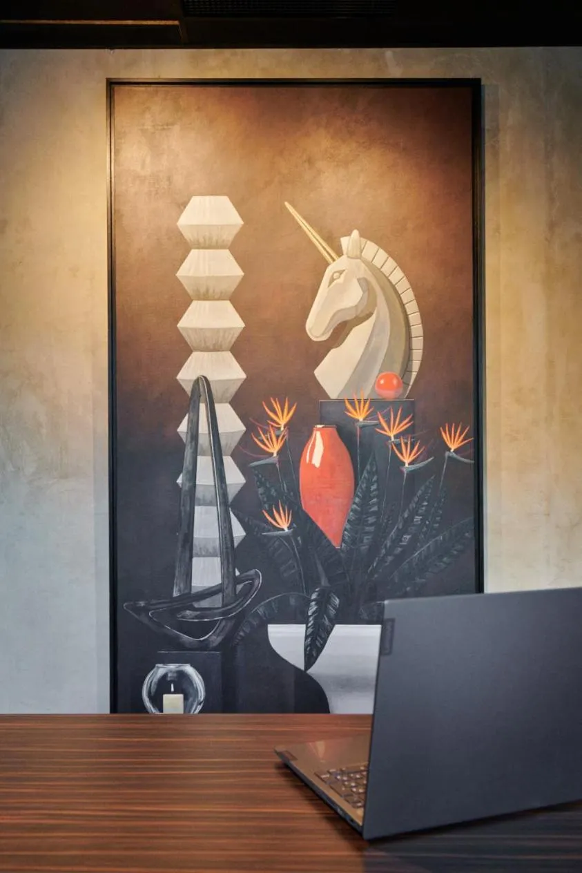 Decorative detail in DINA MORGABINE SAINT DENIS