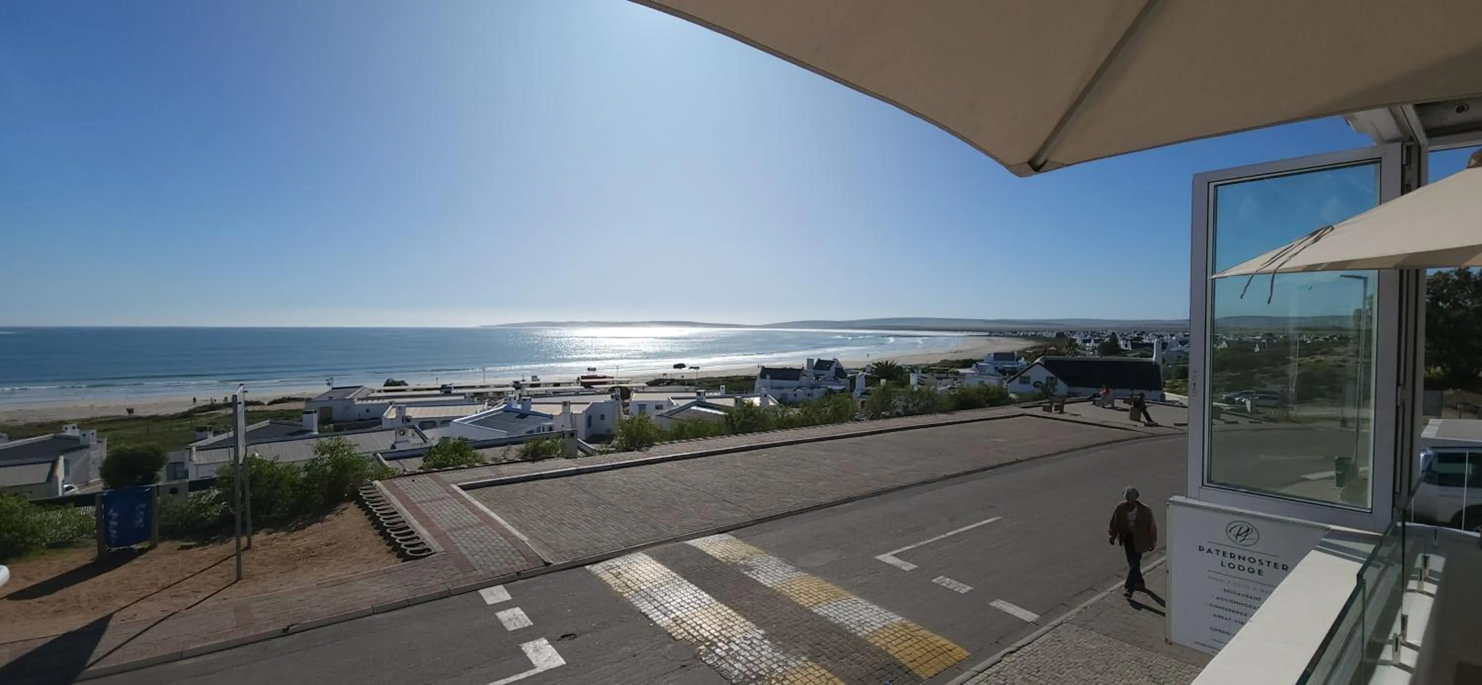Day in Paternoster Lodge