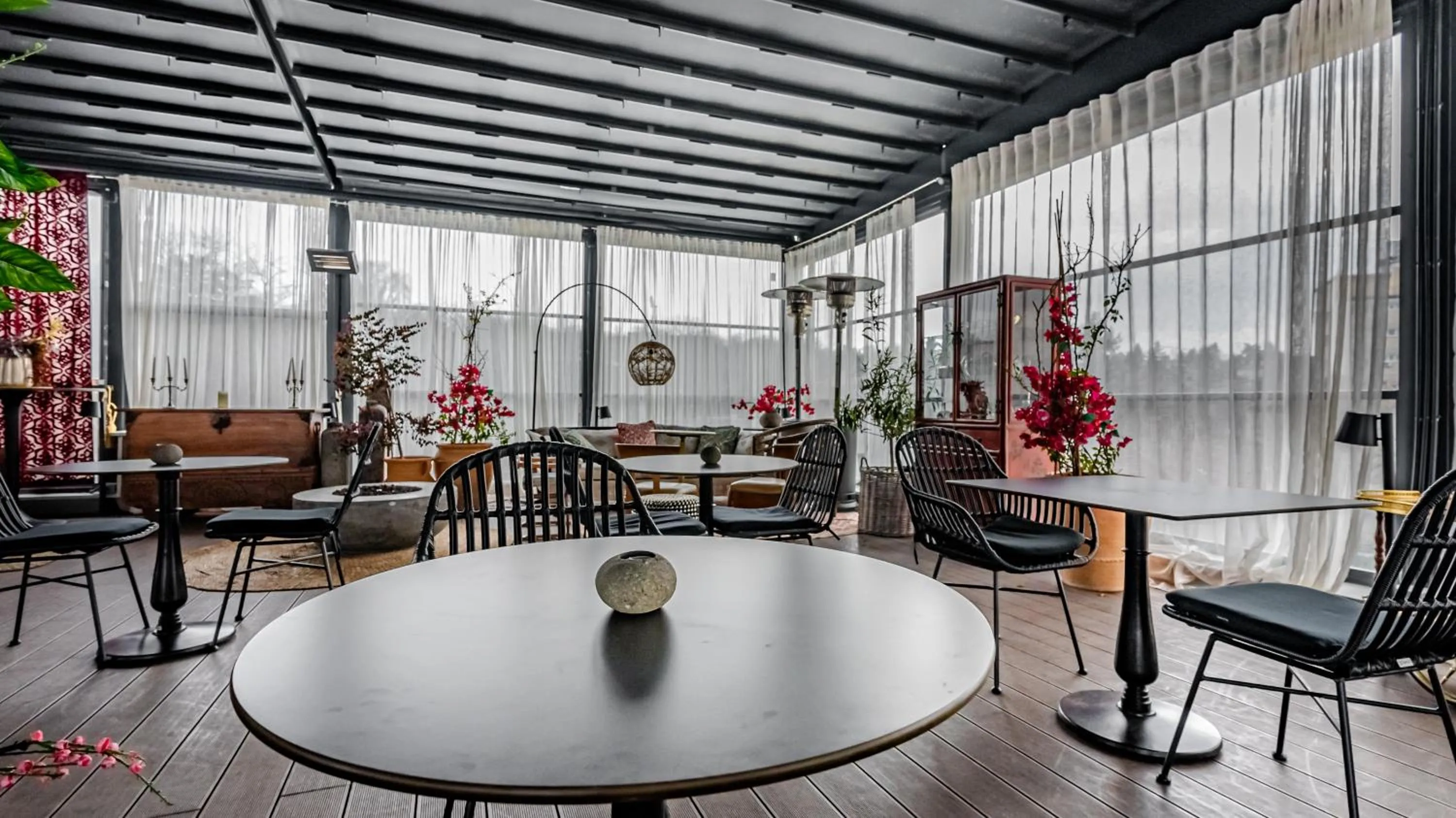 Restaurant/places to eat in The Babe Boutique Hotel