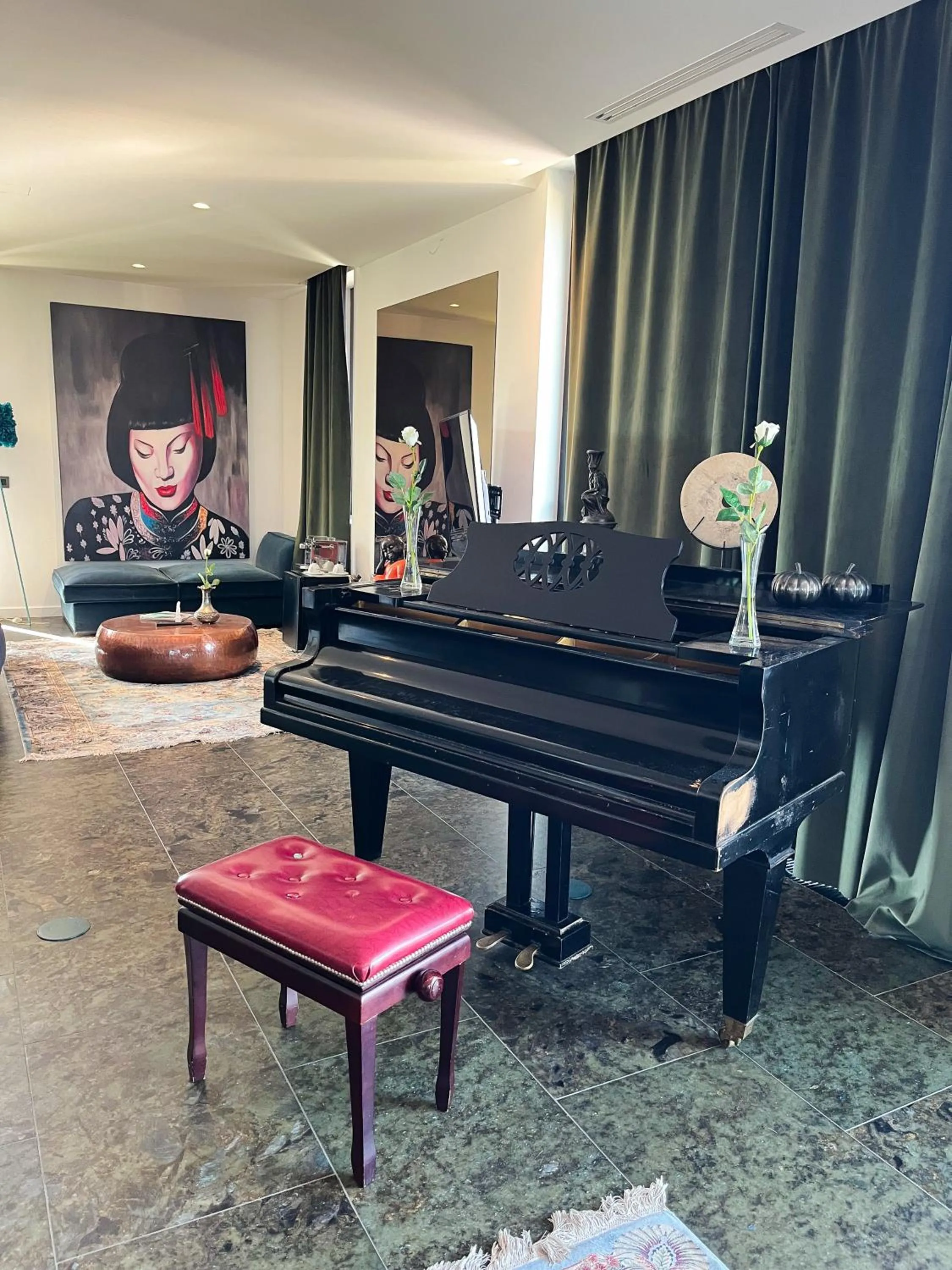 Living room in The Babe Boutique Hotel