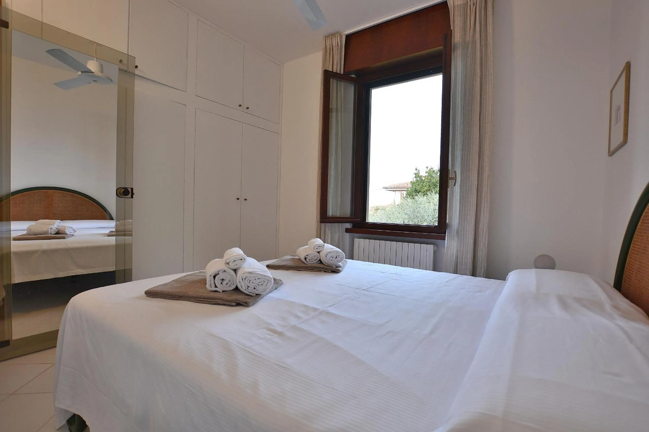 Other, Bed in Apartment Frader Otto With Lake View