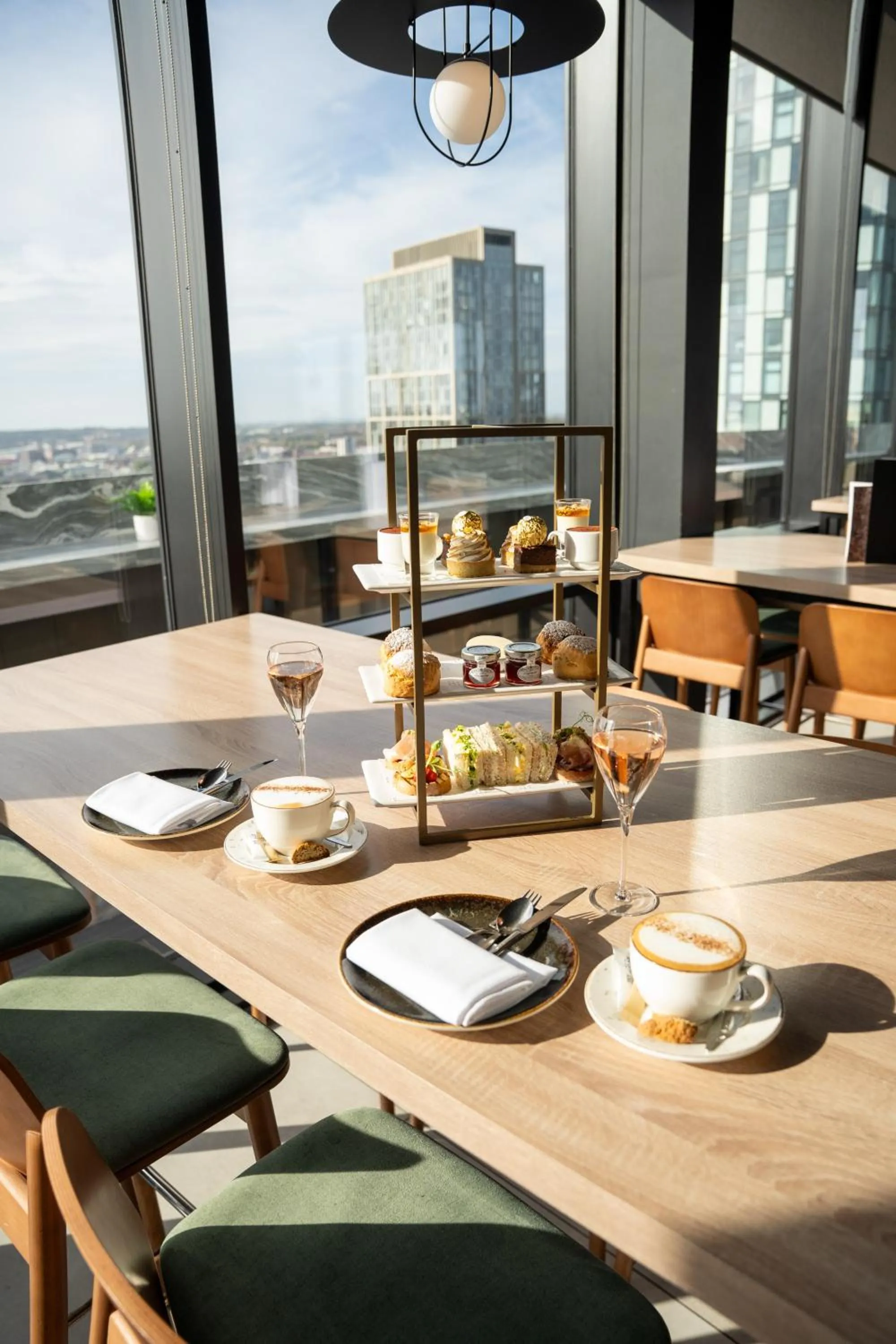 Food and drinks in INNSiDE by Meliá Liverpool