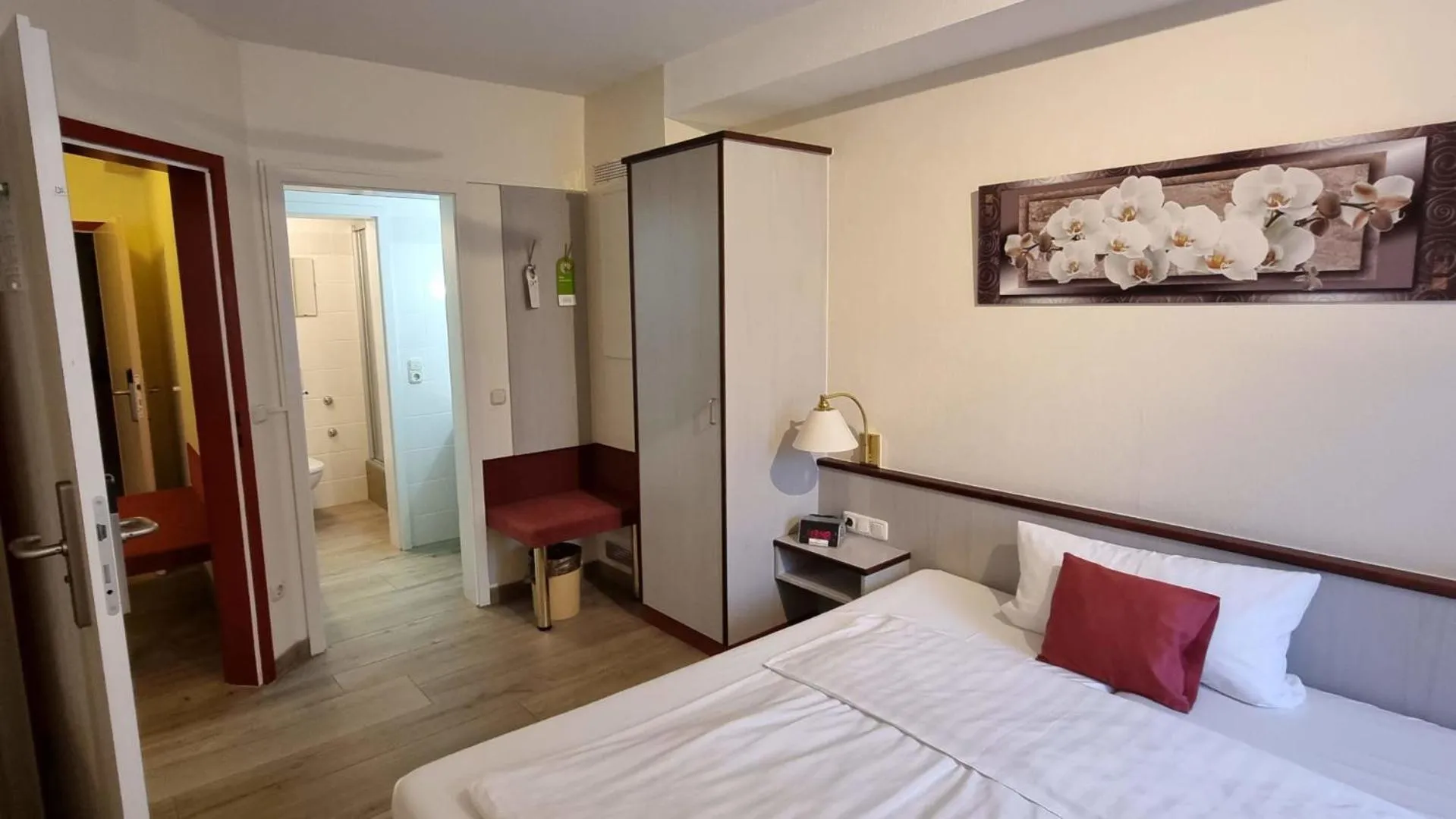 Bedroom, Bed in Hotel Rhöner Land Garni - Bed & Breakfast