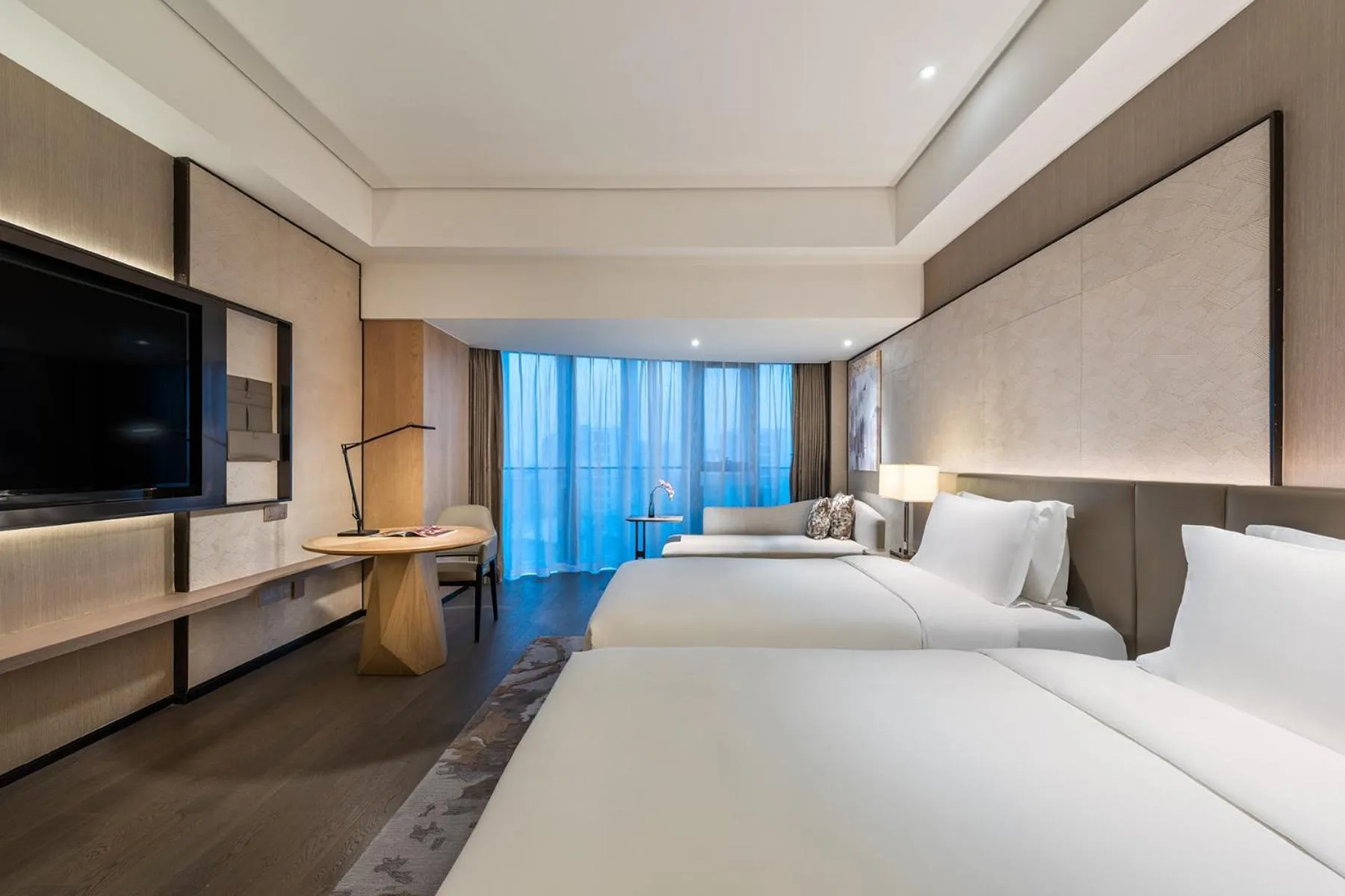 Bedroom, Bed in Grand Mercure Shanghai Lingang