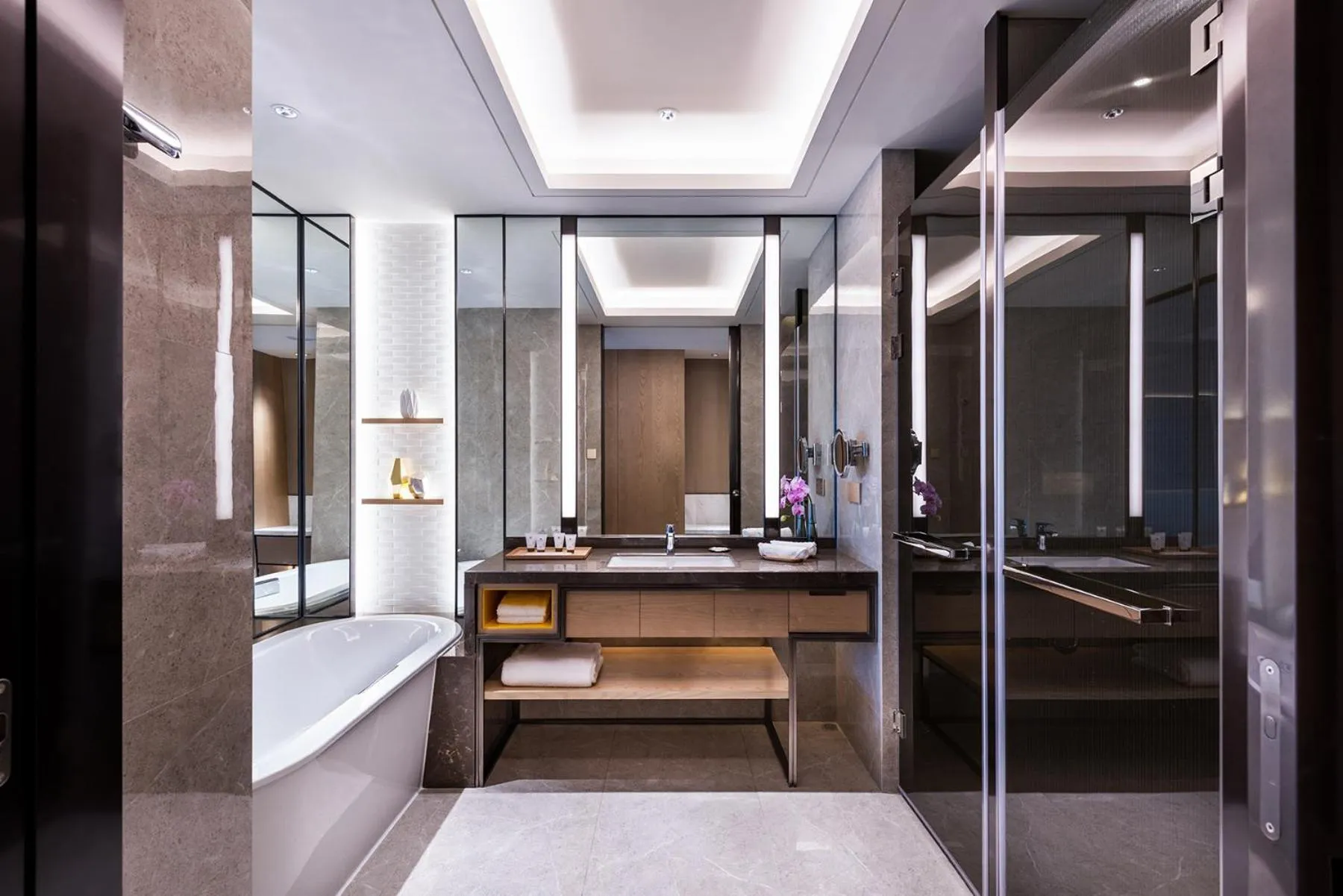 Bathroom in Grand Mercure Shanghai Lingang