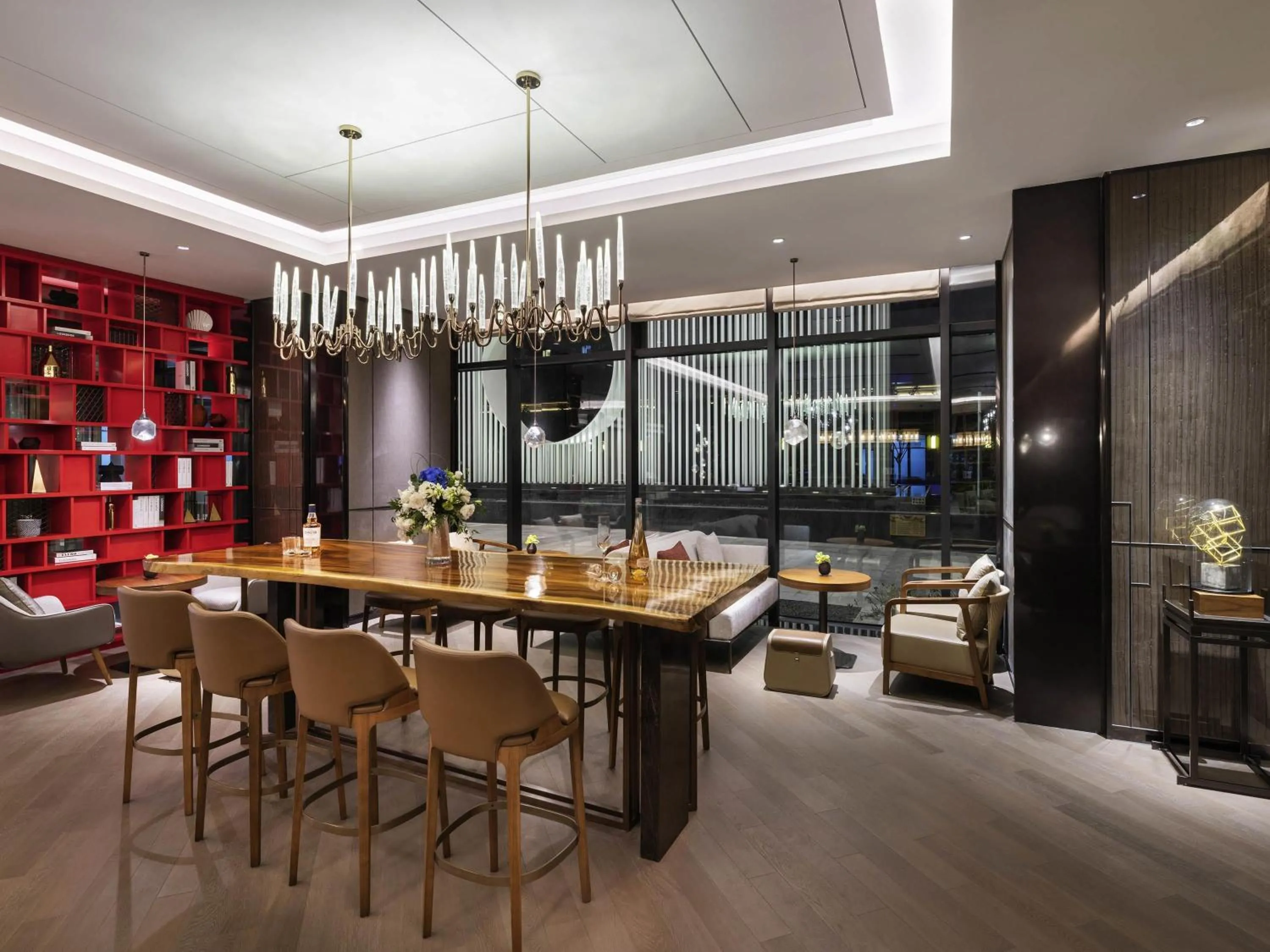 Lounge or bar in Grand Mercure Shanghai Lingang