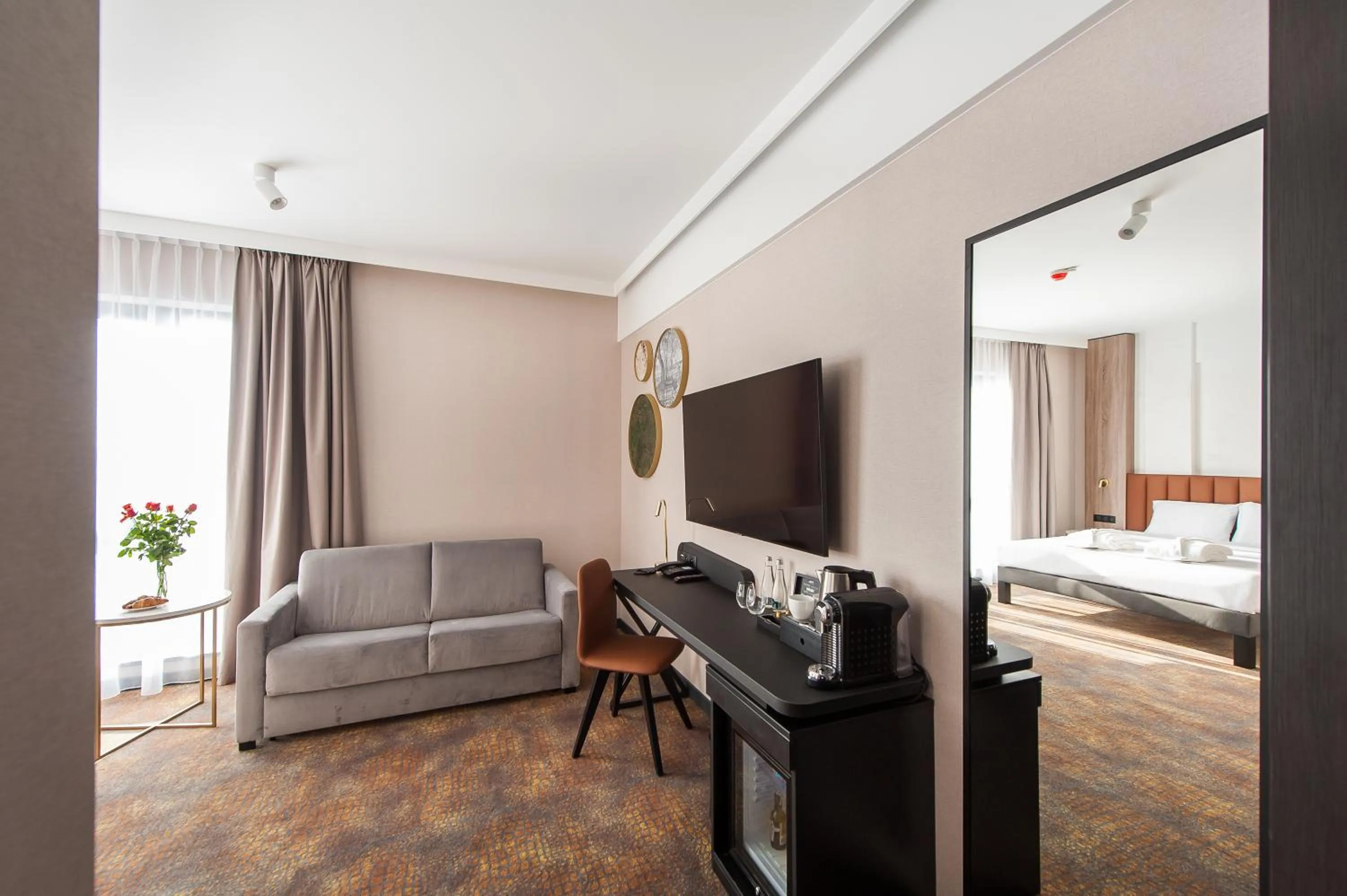 Living room, Bed in Mercure Bialystok
